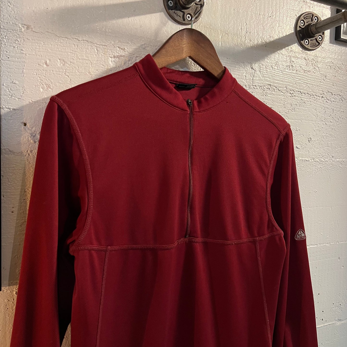 Nike ACG 1 Base Layer Quarter Zip Pullover Athletic Long Sleeve Shirt - Size Small - Maroon