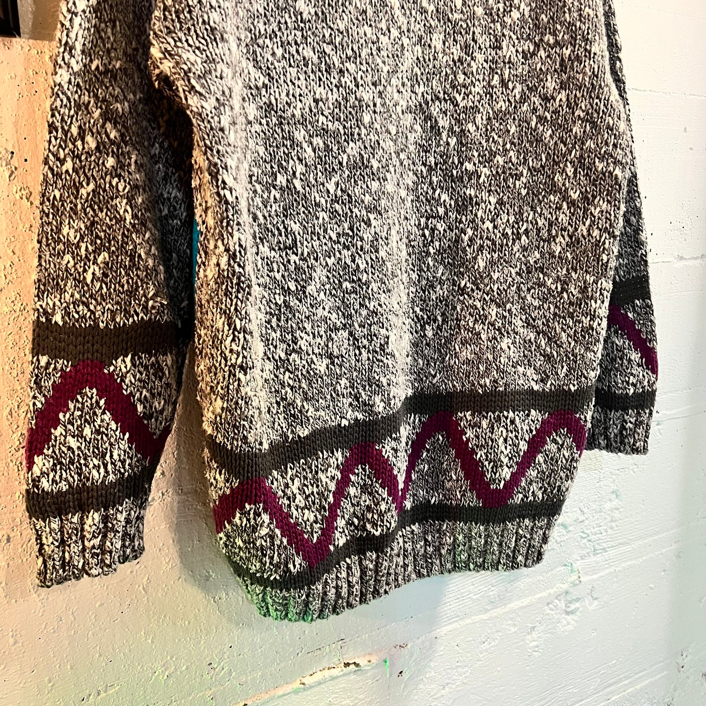 Vintage 1980's Southwestern Intarsia Pattern Knit Crewneck Sweater - Size Medium - Salt & Pepper/Multi