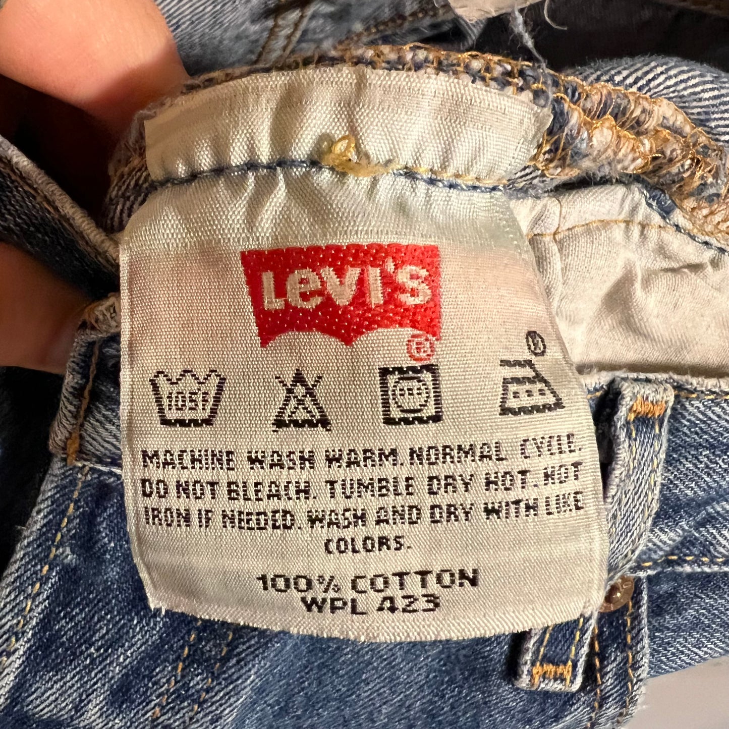 Vintage Distressed 2000's Levi's 501-0115 - Size 35" x 33" - Made In Guatemala - Mid Wash Indigo