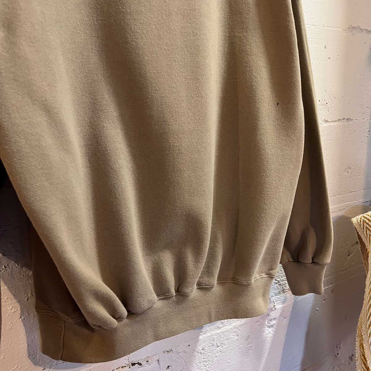 Vintage 90’s Embroidered Russell Athletic Crewneck Sweatshirt - Size Medium - Made In USA - Tan/Beige