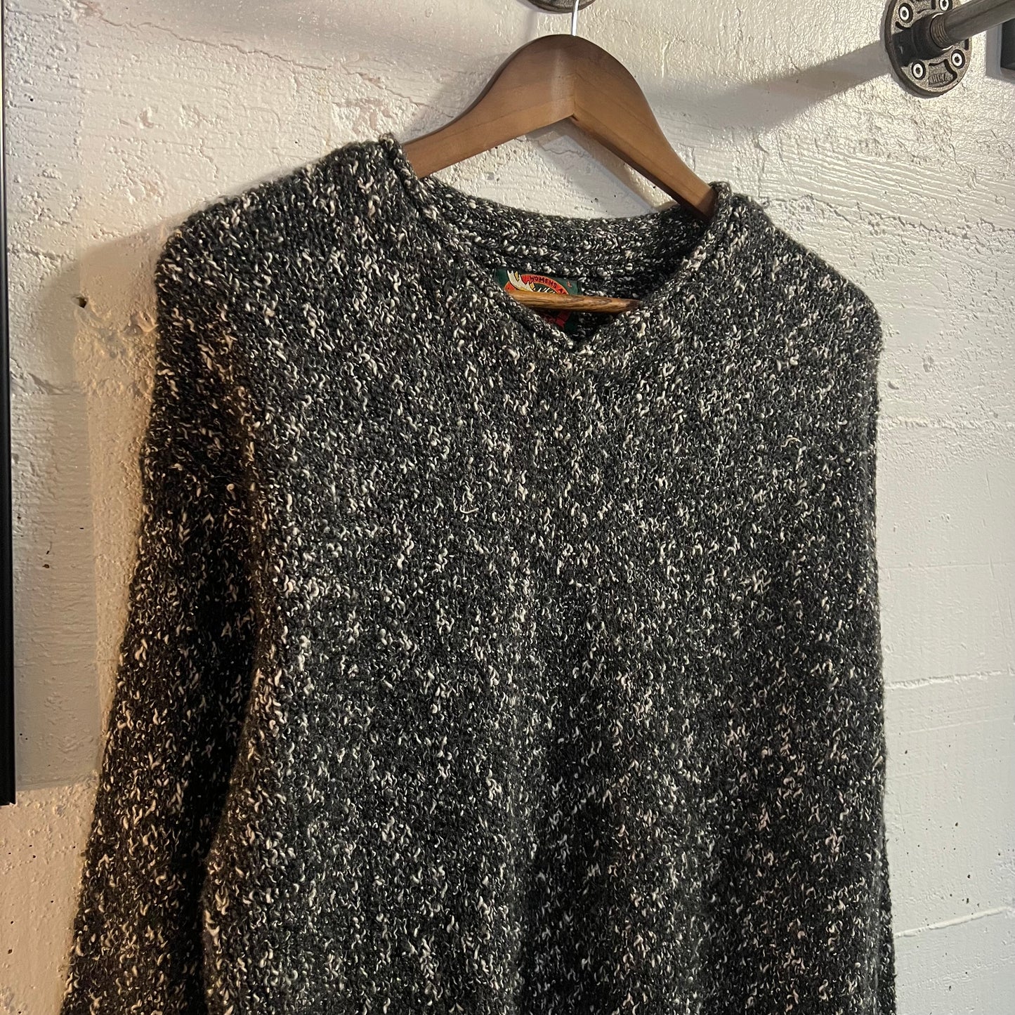 Vintage Alps Women’s V-Neck Sweater - Size Large - Made In USA - Black/White