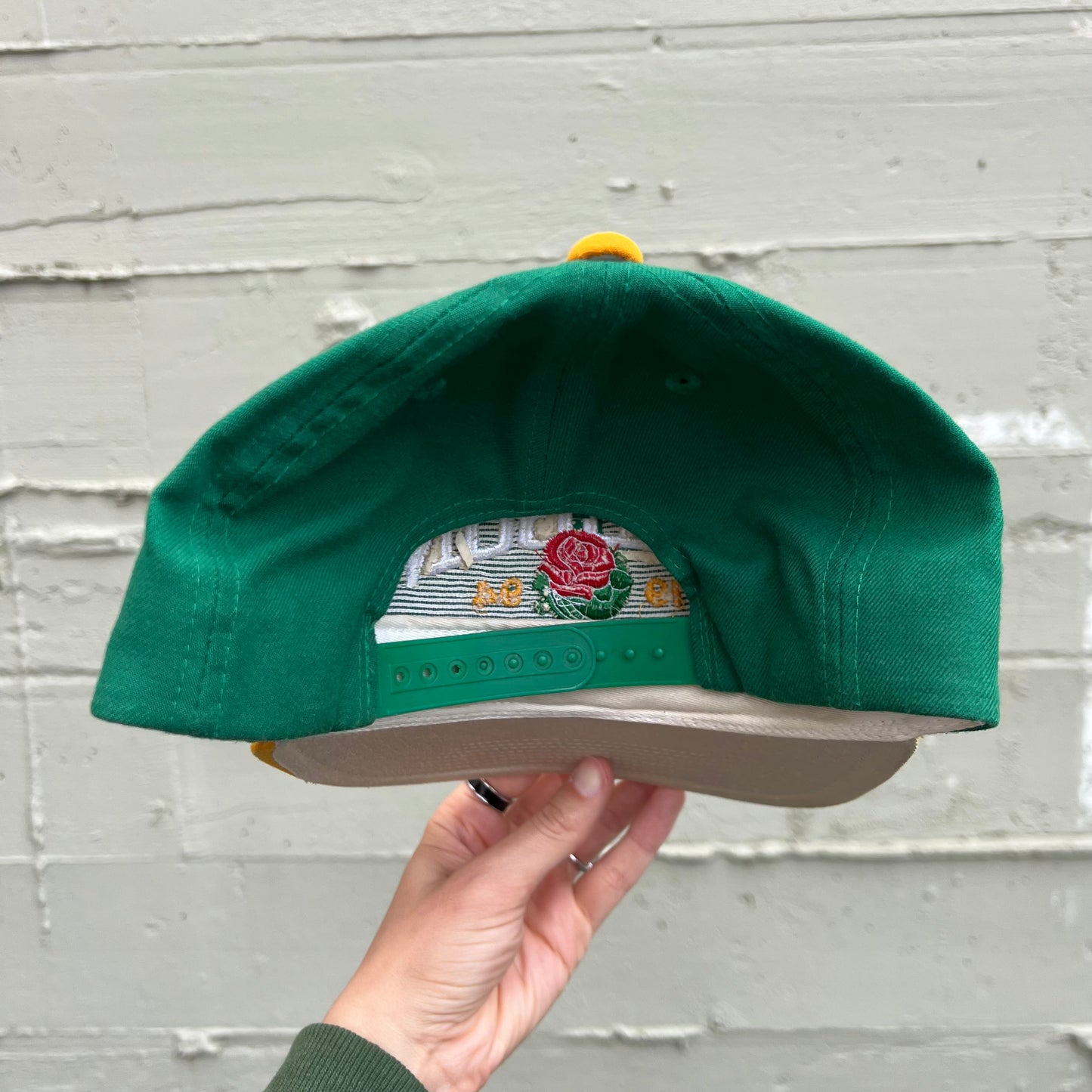 Vintage 90's University Of Oregon Ducks 1994 Rose Bowl Pac-10 Champs Embroidered Wool Snapback Hat - O/S - Green/Yellow