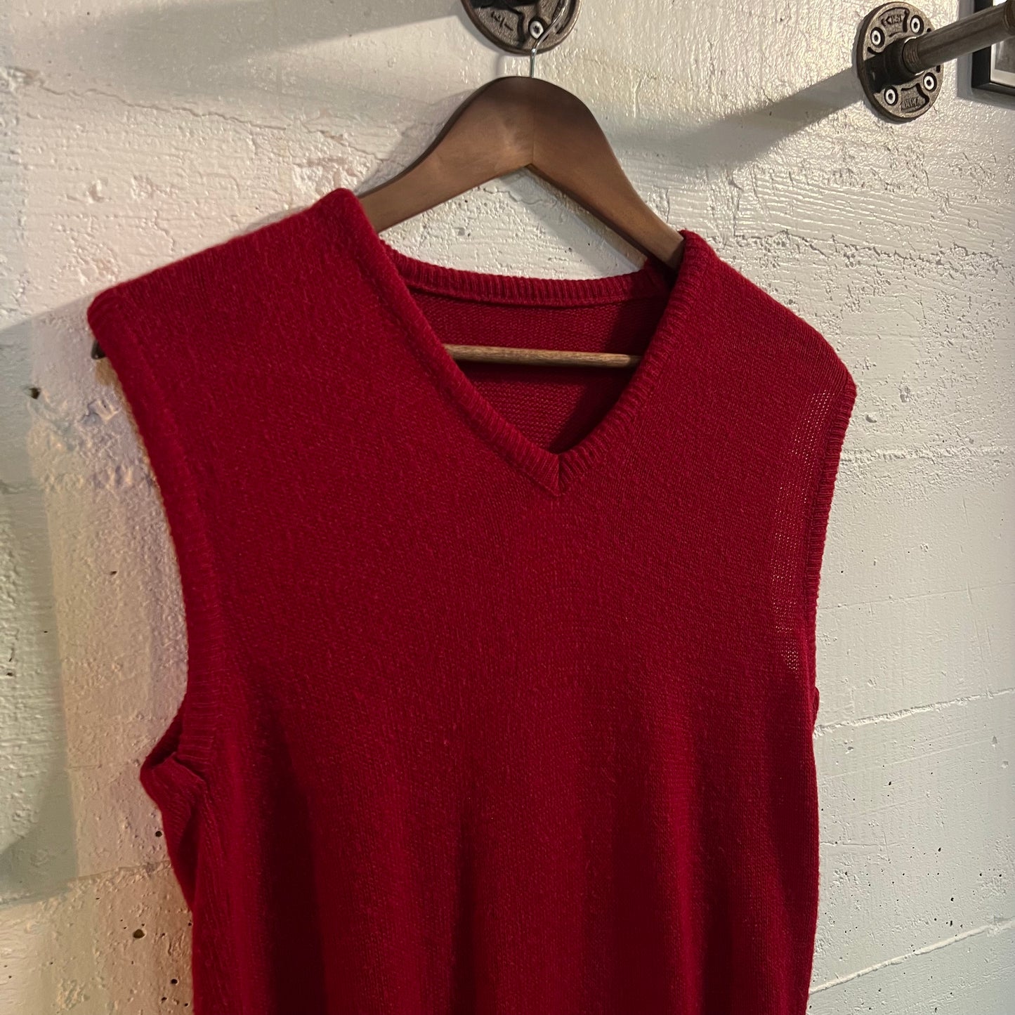 True Vintage 100% Acrylic Knitted Sweater Vest - Size Medium - Made In USA/Union Made - Red