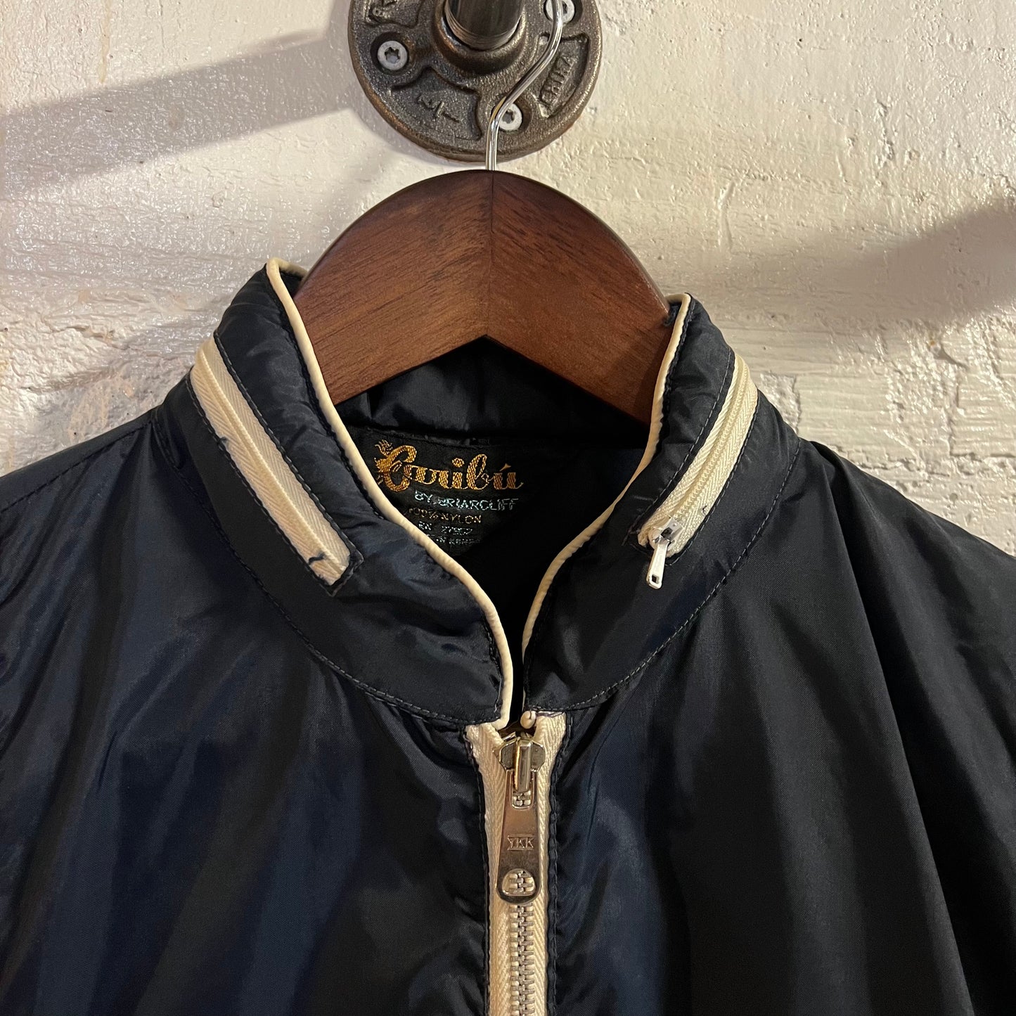 Vintage 1970's Caribu By Briarcliff Piping Racer Style Zip Nylon Windbreaker Jacket - Size Medium - Navy/Red/White