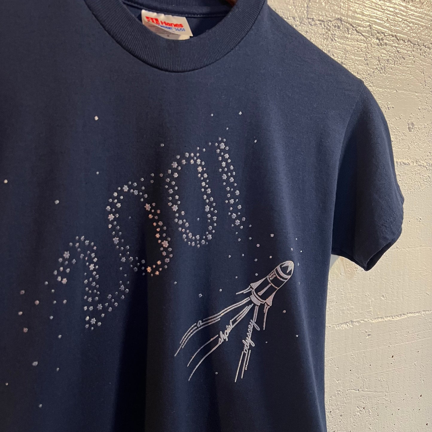 Vintage 2001 'Spaceship Baby T-Shirt - Size Youth Medium - Navy Blue