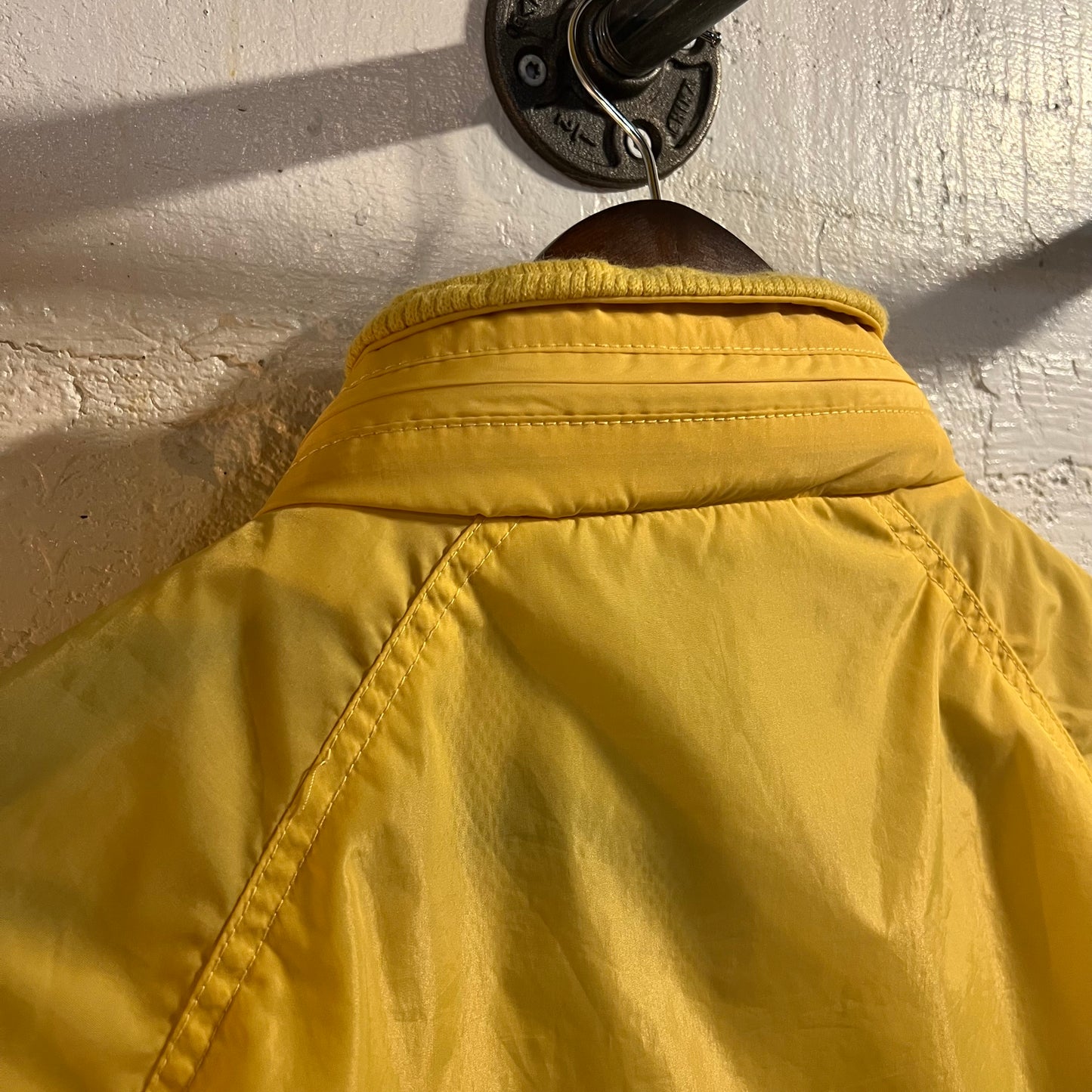 Vintage 1980's Eddie Bauer Pastel Zip Up Windbreaker Jacket - Size Large - Pastel Yellow