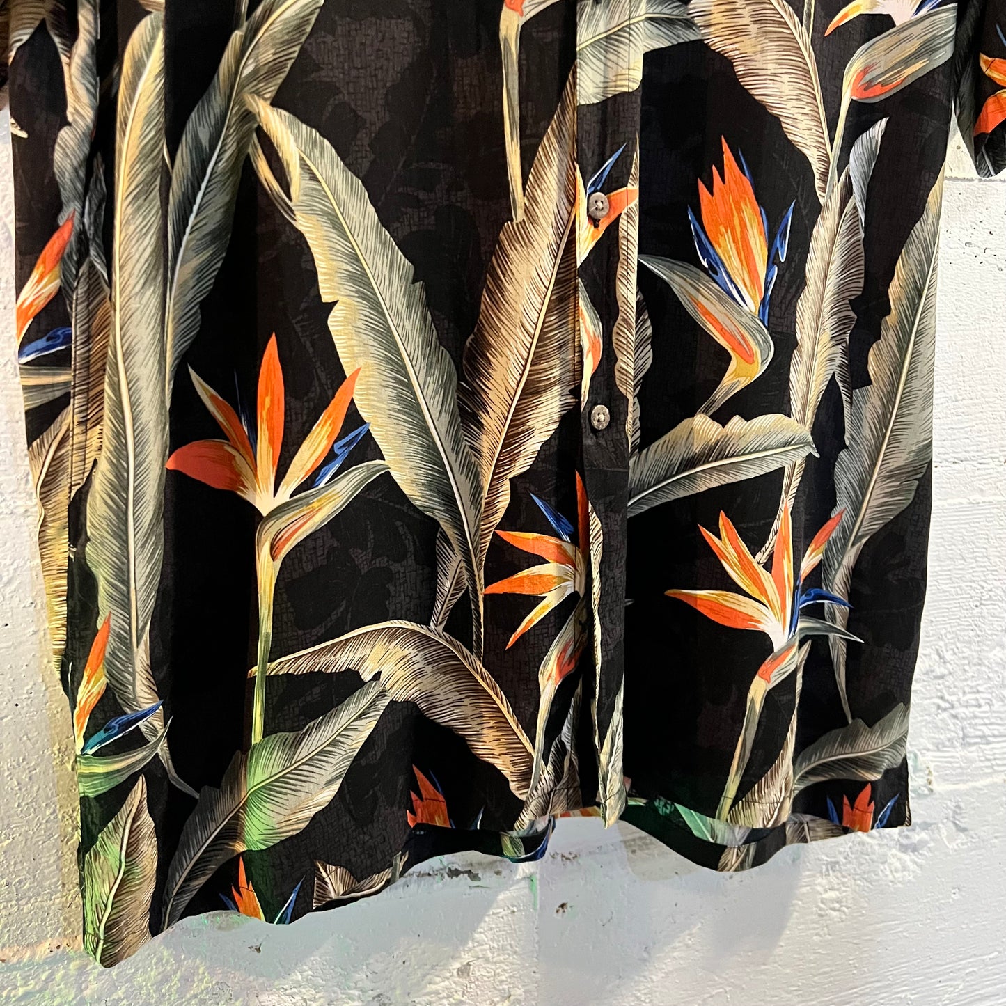 Vintage Campia 100% Rayon Aloha/Hawaiian 'Bird of Paradise' Floral Shirt - Size Large - Black/Multi