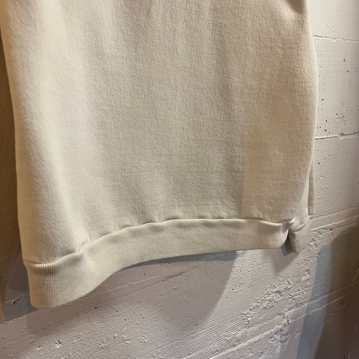 Vintage 80’s Jerzees Snowshoe Bunnies Raglan Sleeve Hoodie Sweatshirt - Size Large - Made In USA - White/Blue