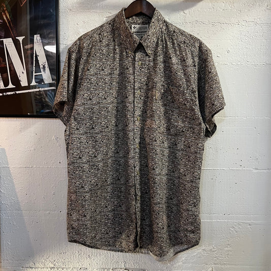 Vintage 90's Columbia Sportswear All Over Print Abstract Fish Short Sleeve Button Down Shirt - Size Medium - Multi - 100% Cotton