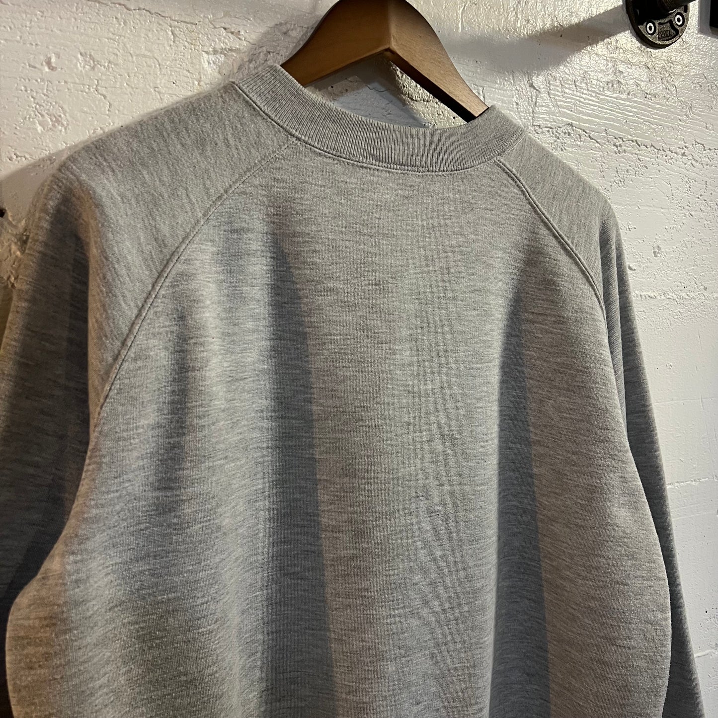 Vintage 80’s Embroidered Nike Raglan Crewneck W/ Kangaroo Pocket - Size Large - Heather Grey