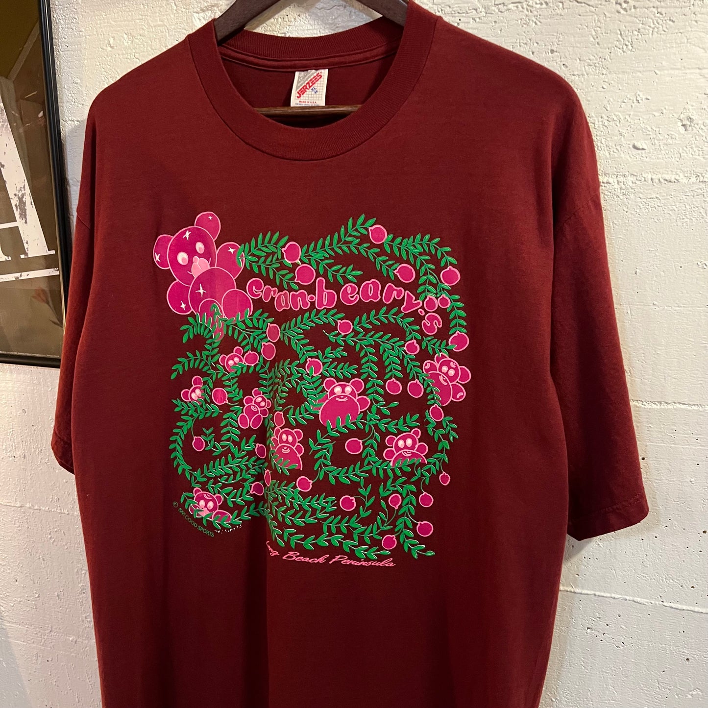 Vintage 1991 Long Beach Peninsula ‘Cranbeary’s’  Puff Print Graphic T-Shirt - Size XL - Made In USA - Maroon/Green/Pink