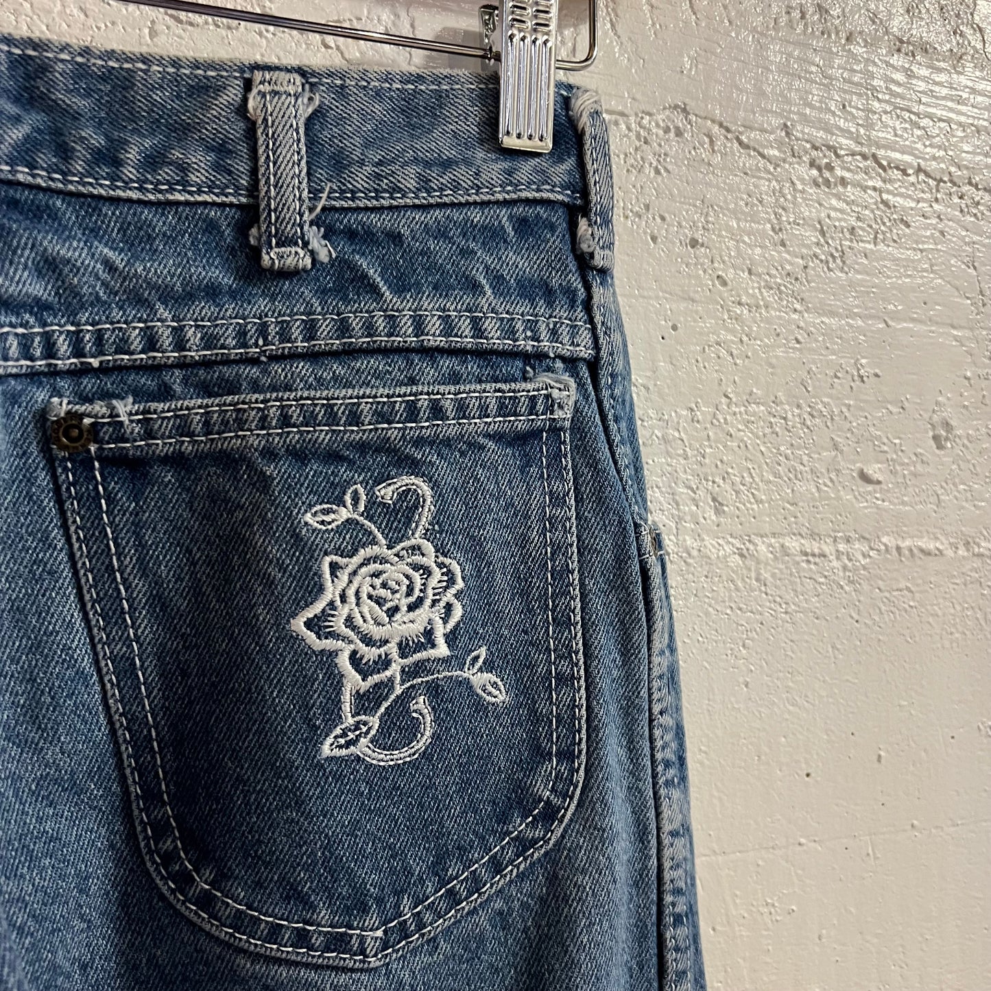 Vintage 1980's Kenny Rogers Western Collection By Karman Women's High Waisted Embroidered Denim Jeans - Size  26" x 30" - Made In USA - Indigo