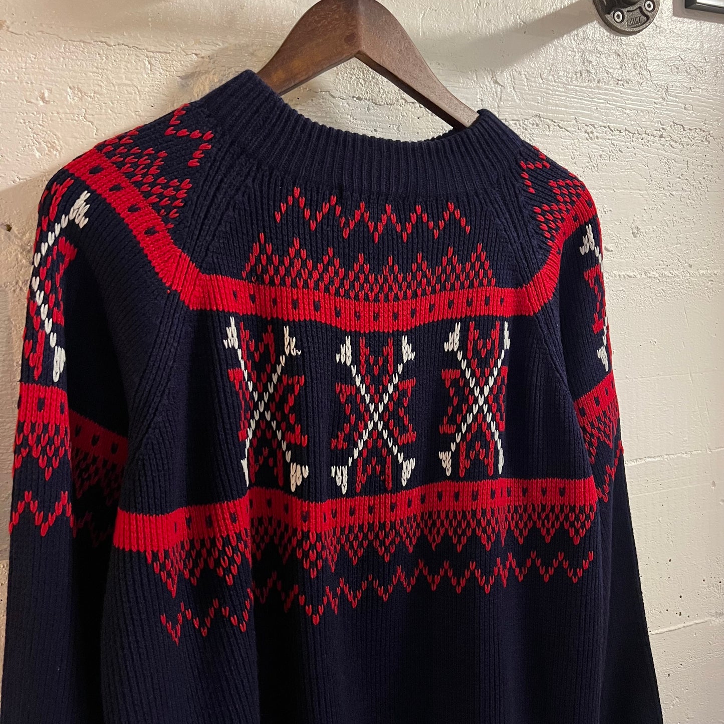 Vintage 70’s JCPenney Fair Isle Geometric Patterned Knit Raglan Sweater - Size Medium - Red/Navy/White
