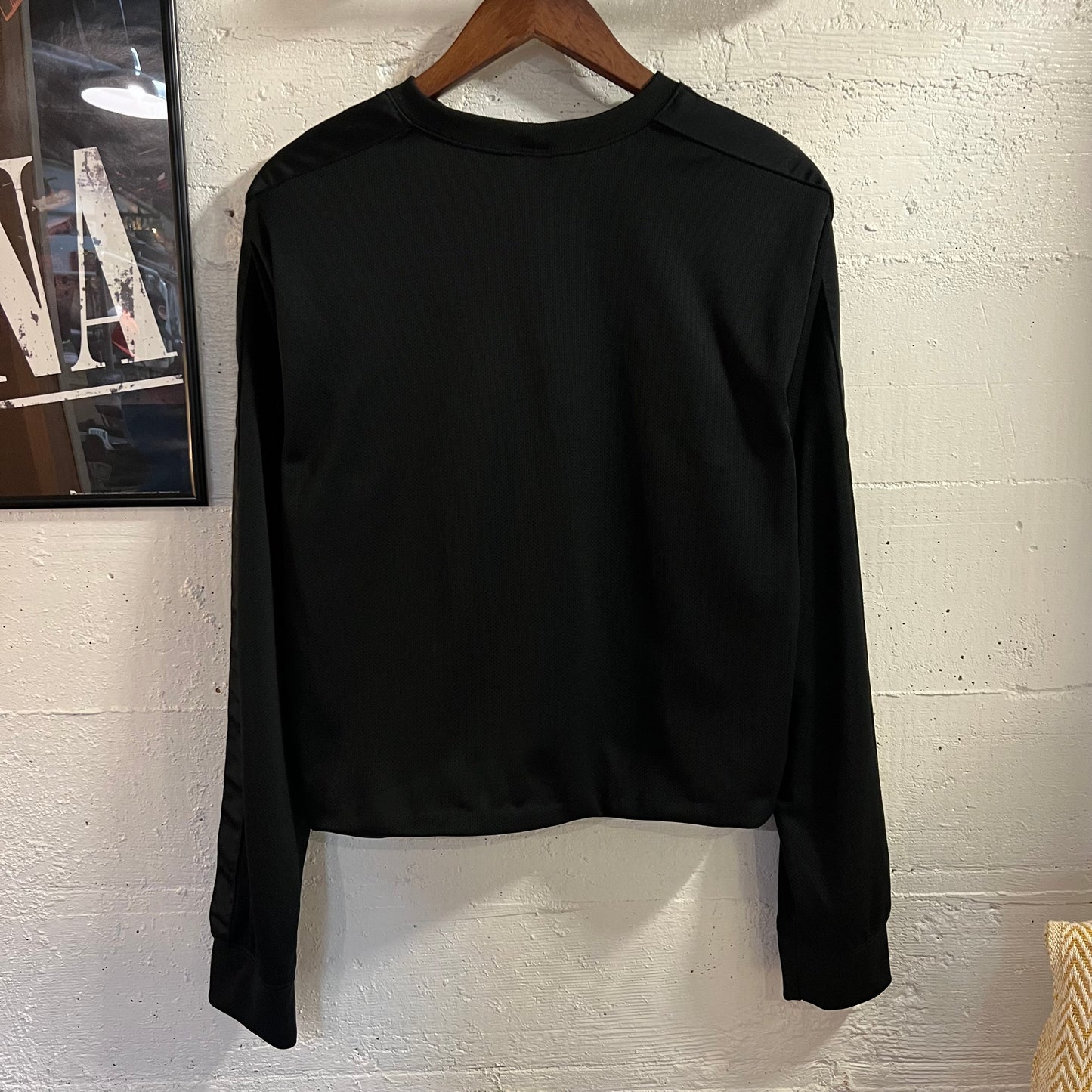 Vintage 2000’s Embroidered Nike Cropped Long Sleeve Mesh Athletic T-Shirt - Size XL - Black/White