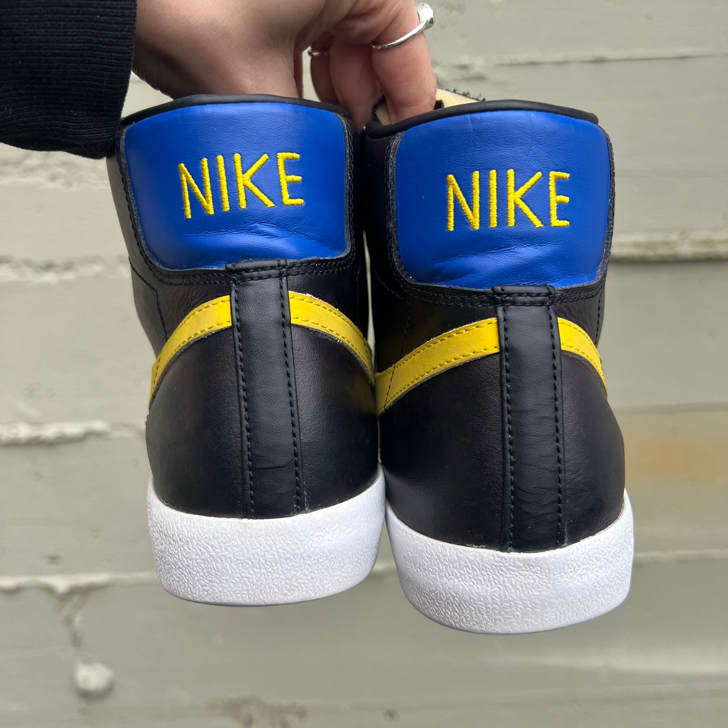 *Pre-Owned* Nike Blazer Mid '77 Vintage 'Peace Love & Basketball' Sneaker - Size 9M/10.5W - DC1414-001 - Black/Speed Yellow/Game Royal/White