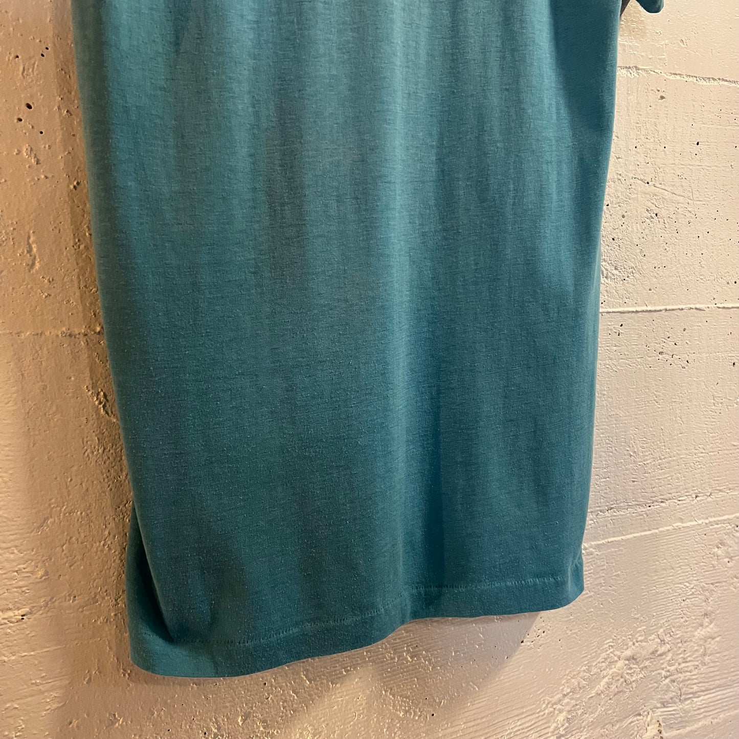 Vintage 70’s St.Thomas Virgin Islands ‘Yacht Virgin Sale’ Single Stitch V-Neck T-Shirt - Size Medium - Made In USA - Blue/White