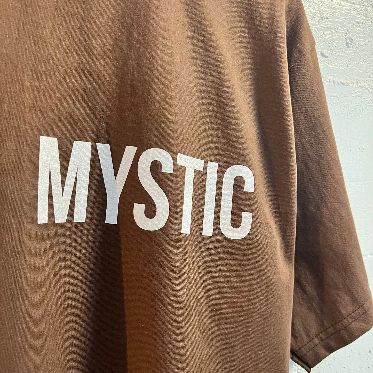 MYSTICSTUDIOS PAST/PRESENT/FUTURE T-SHIRT - SS25 - Cacao Brown/Mystic-White