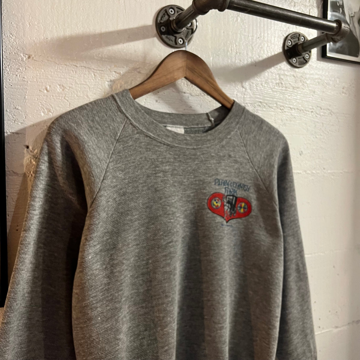 Vintage 80’s Plain & Fancy Farm Raglan Crewneck Sweatshirt - Size Medium - Made In USA - Heather Grey/Multi