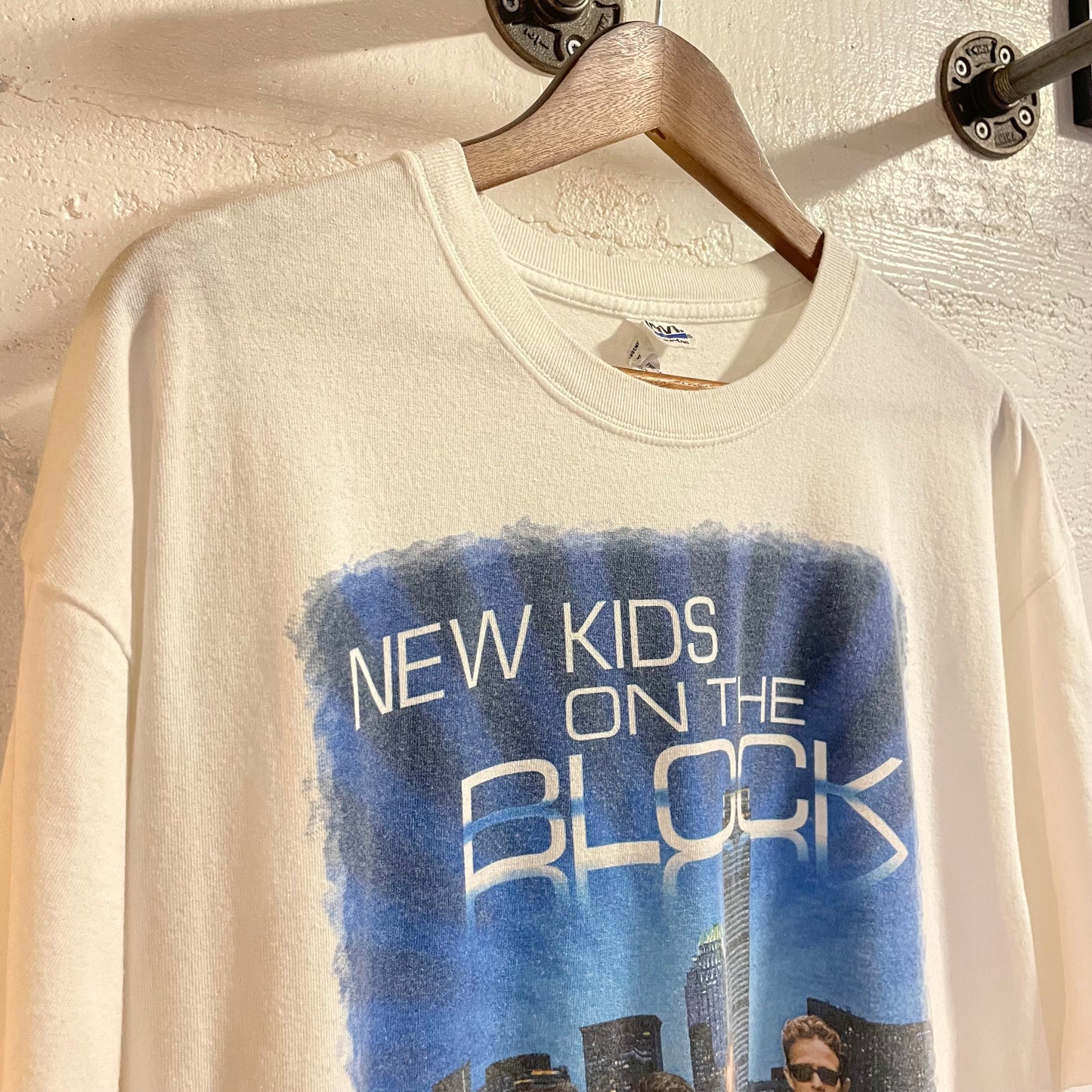 Vintage Y2K New Kids On The Block Tour T-Shirt - Size XL - White