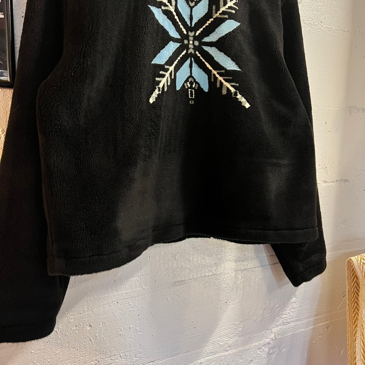 Vintage 90’s Tsunami ‘Snowflake’ Cropped Fleece Button Up Jacket - Size Large - Made In Canada - Black/Blue/Grey/White