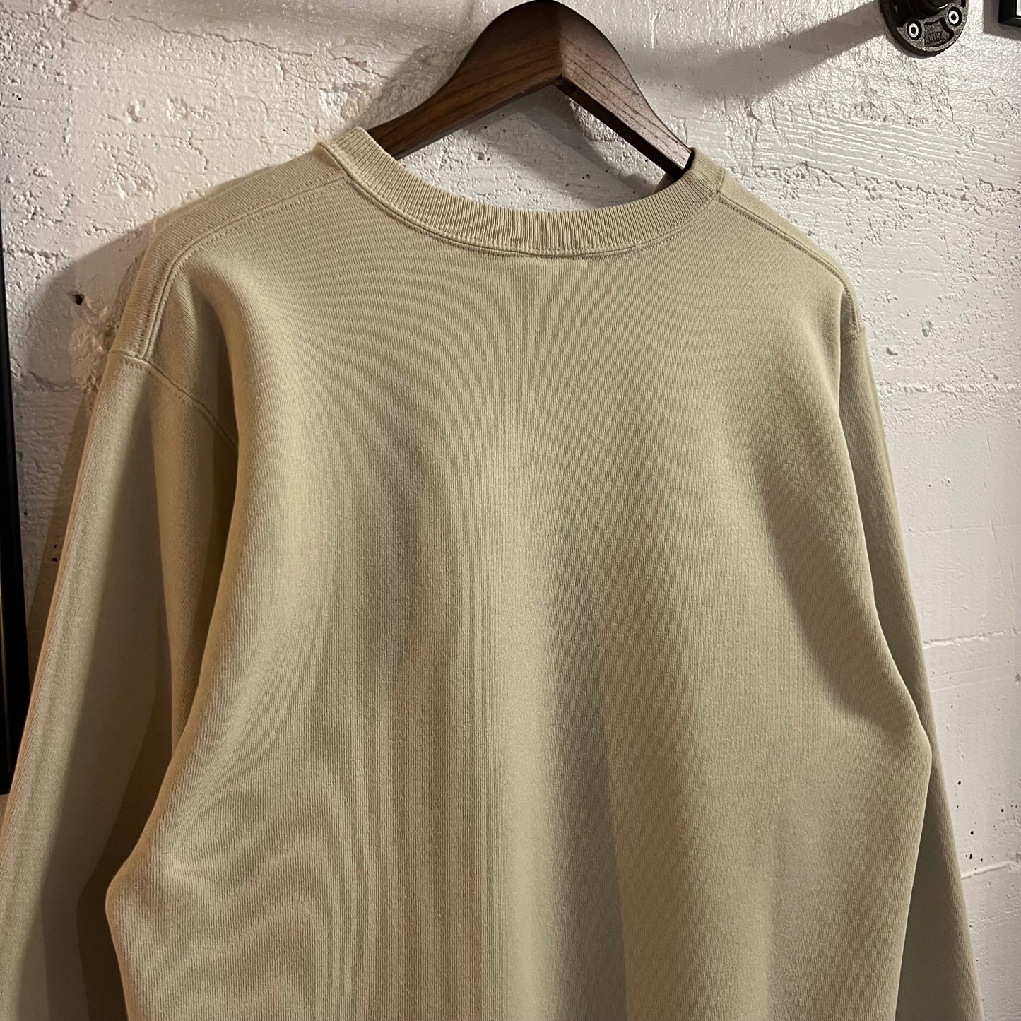 Vintage 90’s Embroidered Champion Crewneck Sweatshirt - Size Medium - Beige