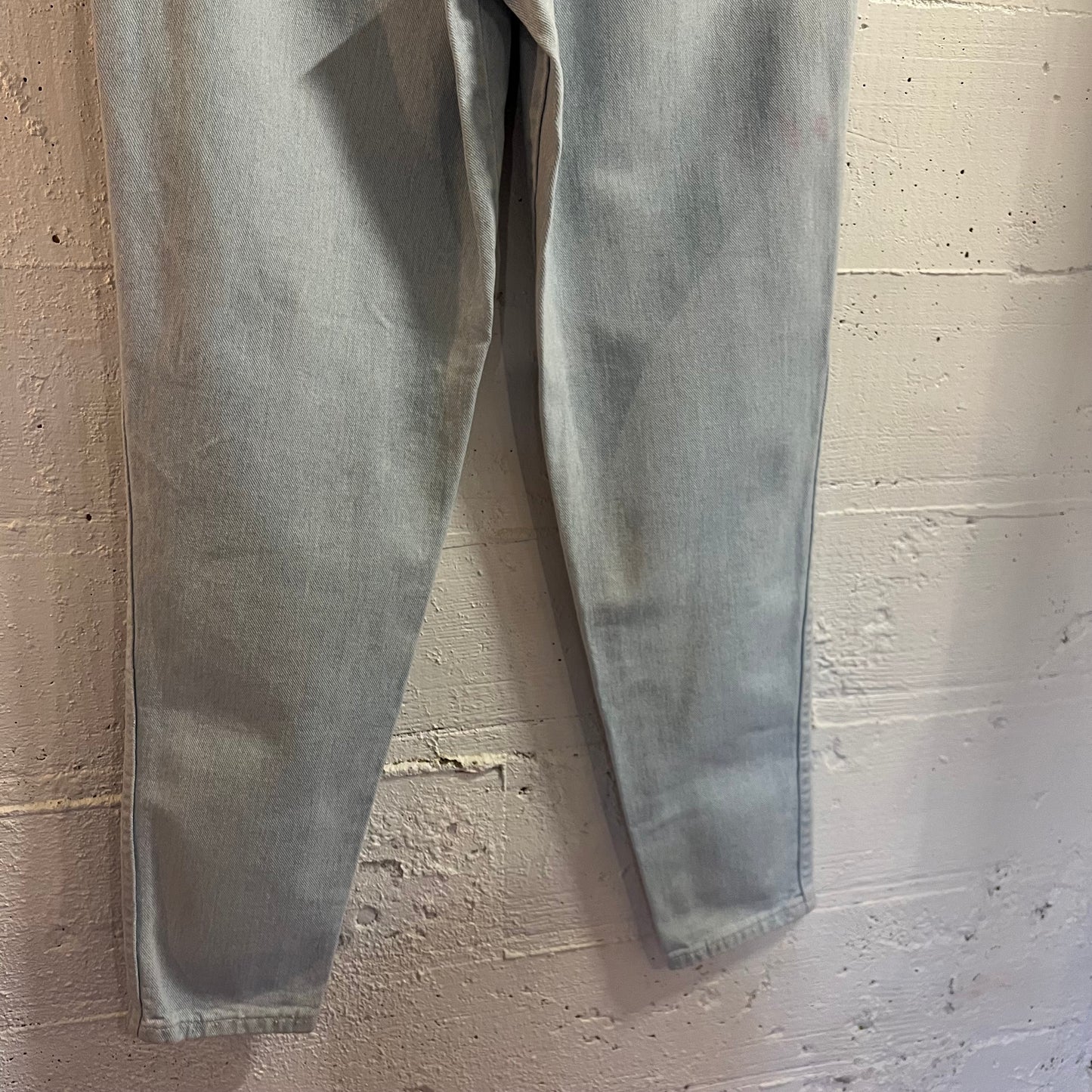 Vintage 80's Chic Light Wash High Rise Tapered Leg Denim Jeans - Size 10 Tall - Made In USA - 100% Cotton