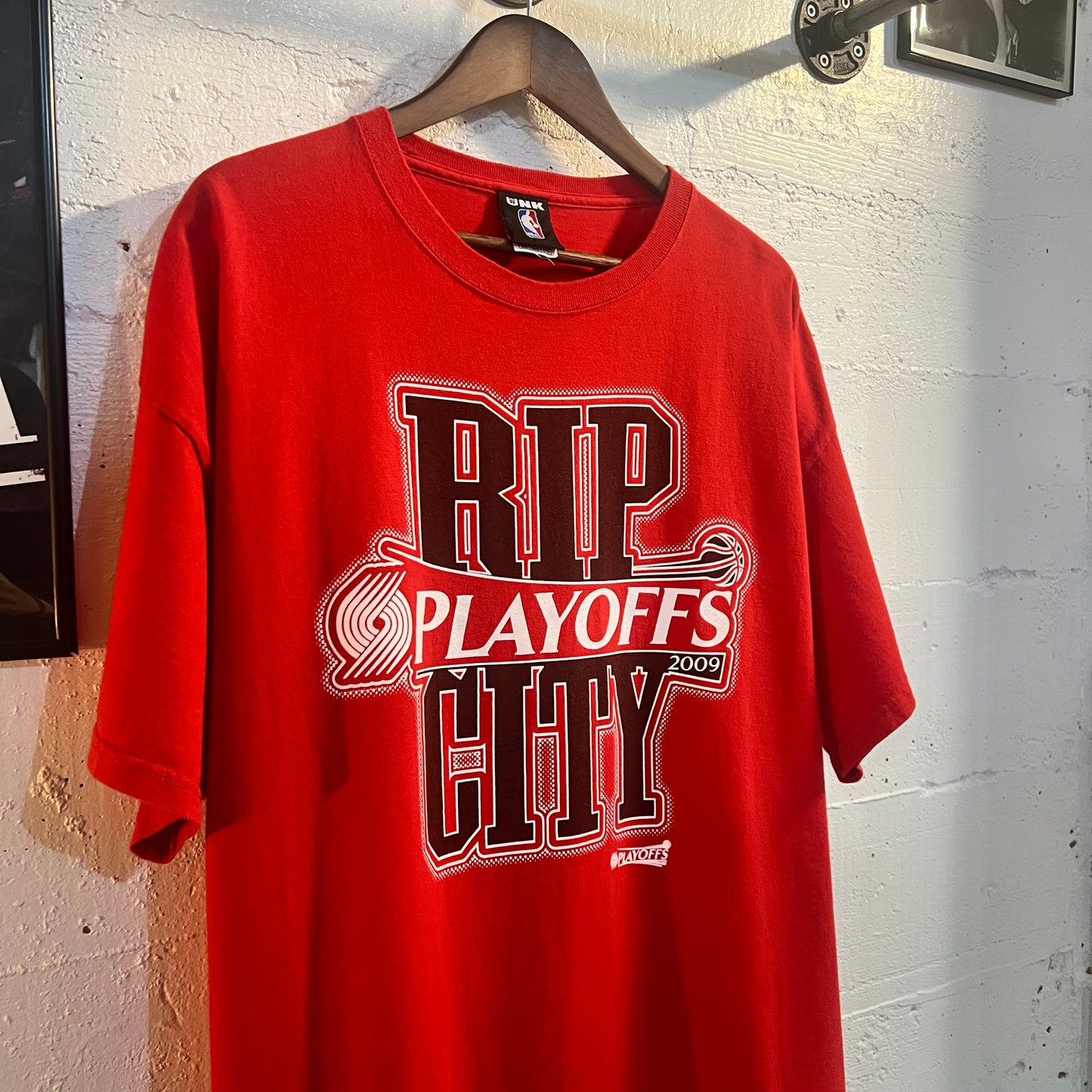 Y2K 2009 Portland Trailblazers 'Rip City' Playoffs T-Shirt - Size 2XL - Red/Black/White