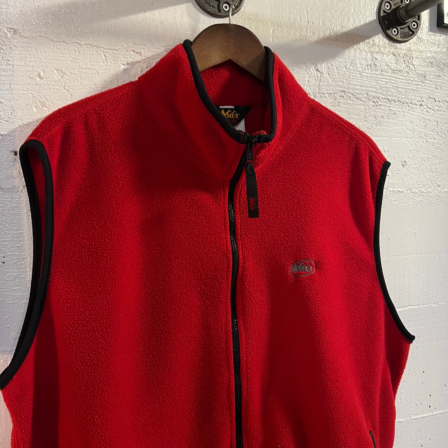 Vintage 90’s Embroidered REI Full Zip Fleece Vest - Size XL - Made In USA - Red/Black
