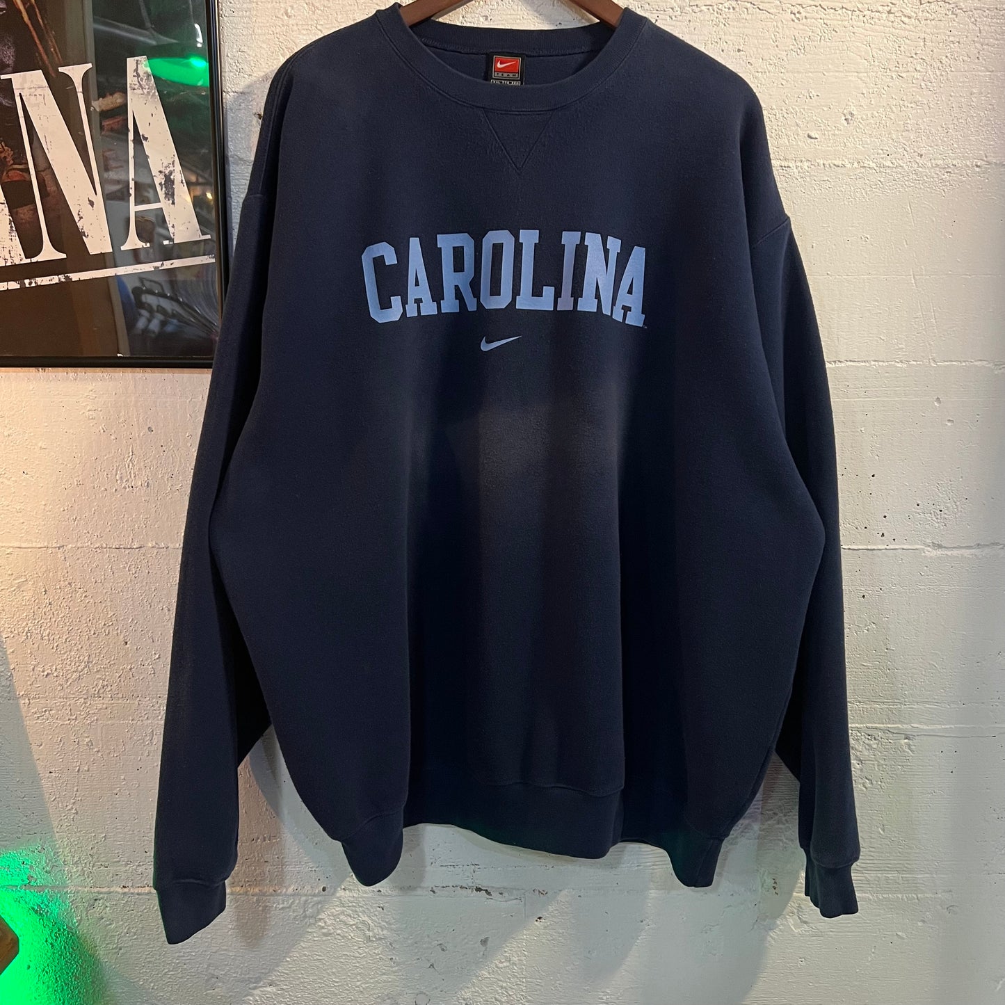 Vintage Faded Nike Carolina Tar Heels ‘UNC’ Crewneck Sweatshirt - Size XXL - Navy/Baby Blue