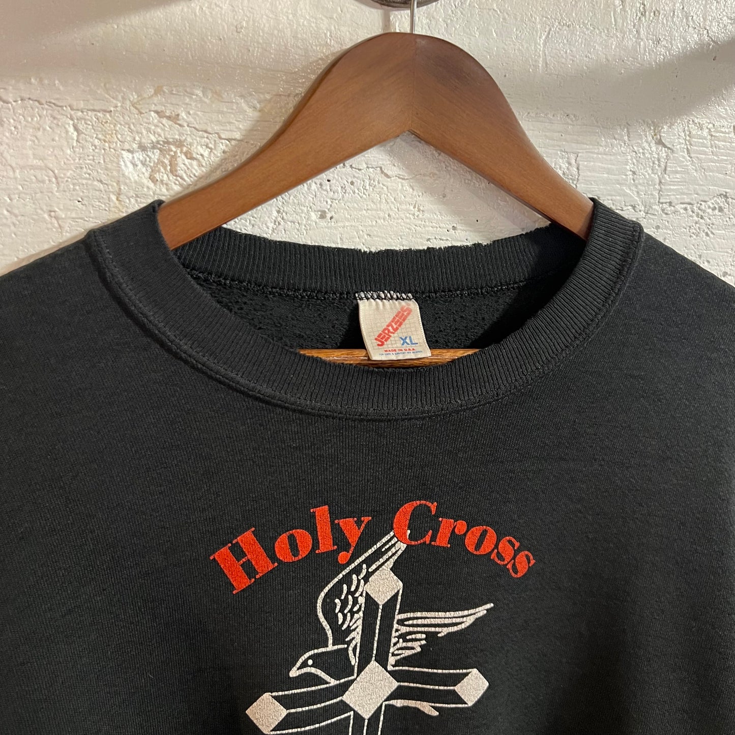 Vintage 90's Distressed Holy Cross Collegiate Crewneck Sweatshirt - Size XL - Made In USA - Black