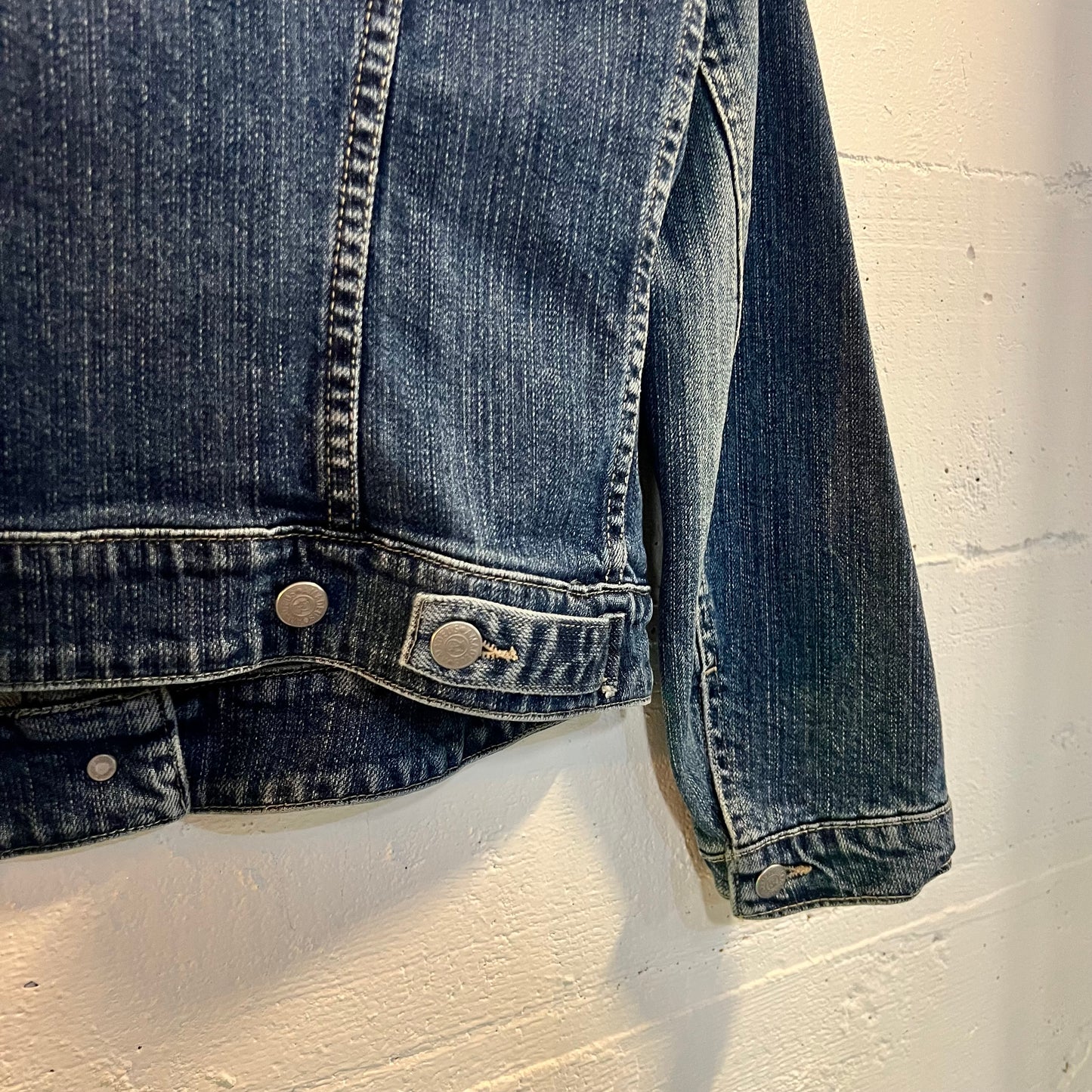 Vintage Amadeus Jeans Women’s Buttoned Denim Jacket - Size Large (40) - Dark Wash