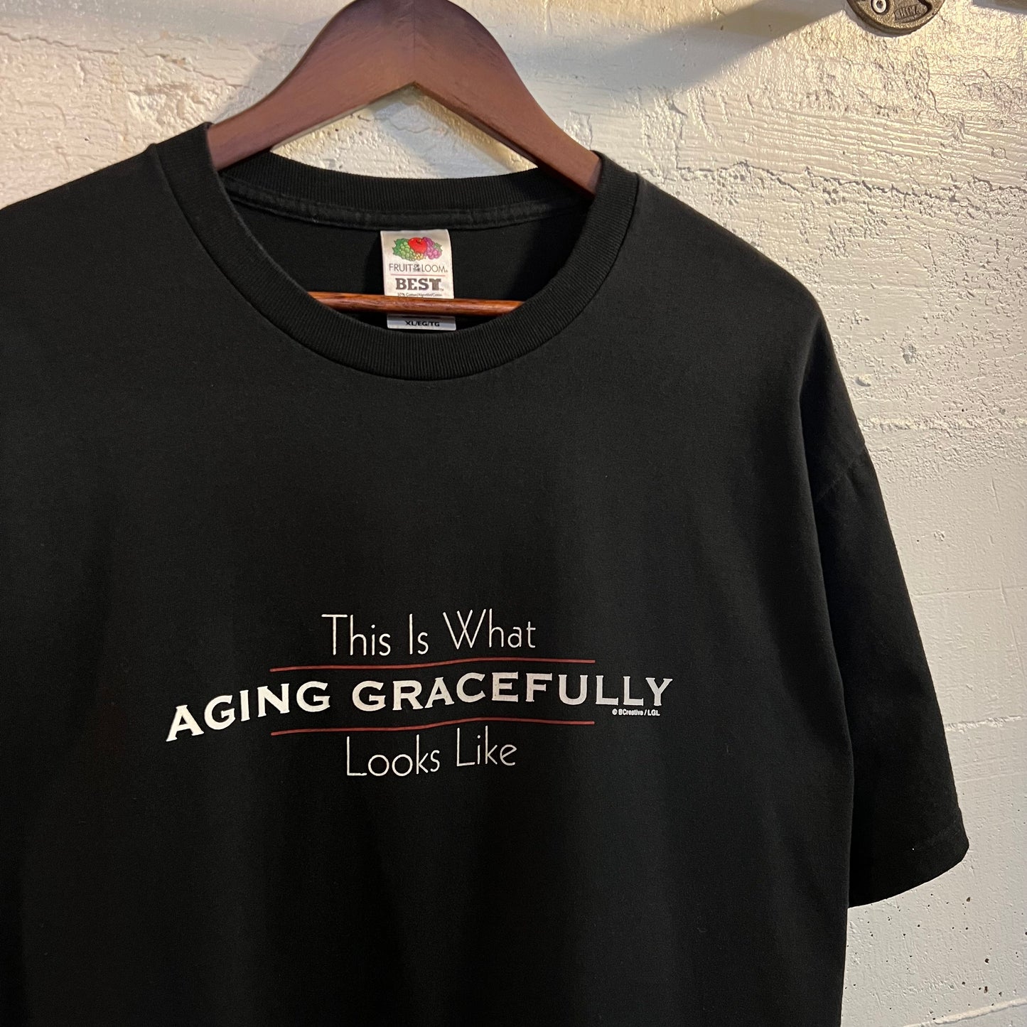 Vintage Funny ‘Aging Gracefully’ T-Shirt - Size XL - Black/White/Red