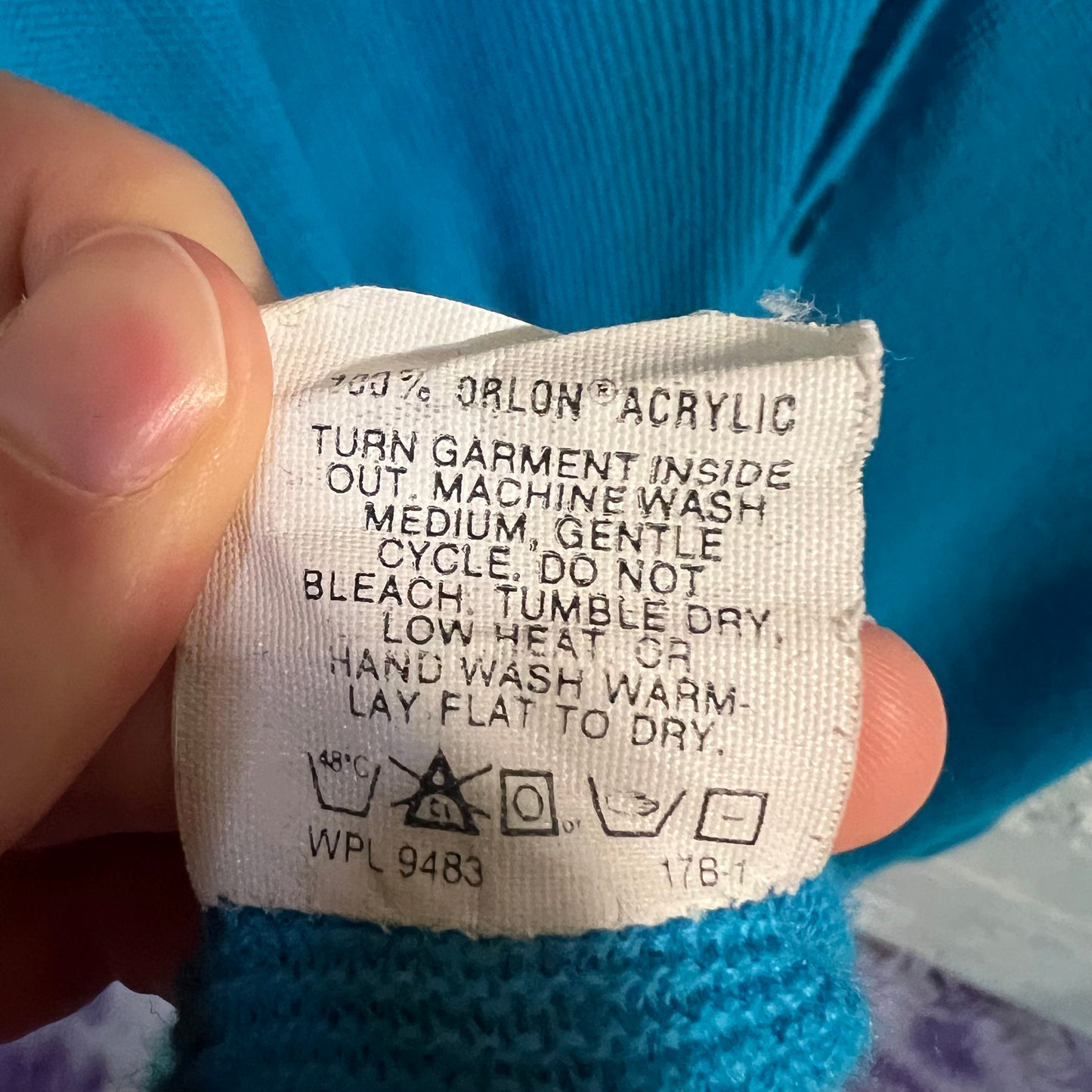 Vintage 60’s/70’s Arnold Palmer ‘Signature Collection’ Knit Cardigan Sweater - Size Medium - Made In USA - Bright Blue