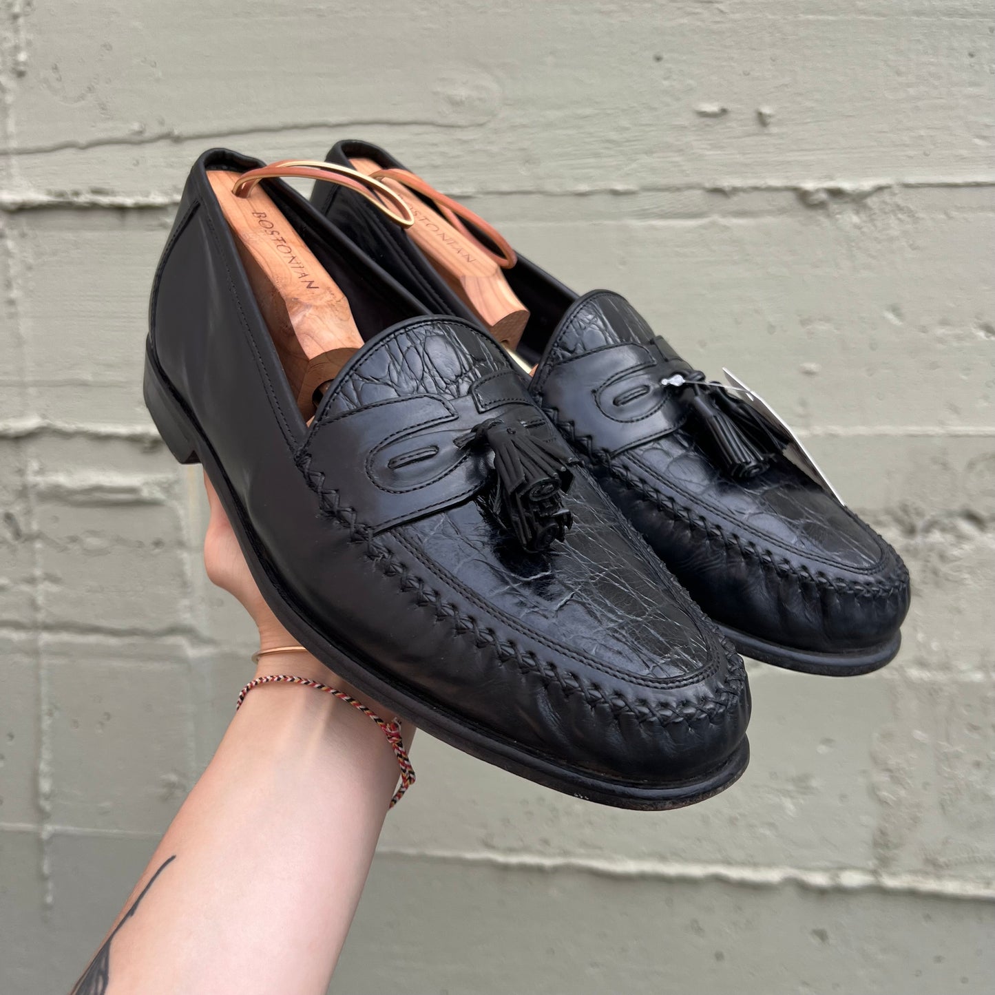 Vintage Johnston & Murphy Croc Embossed Leather Tassel Loafers - Size 10.5M - Black