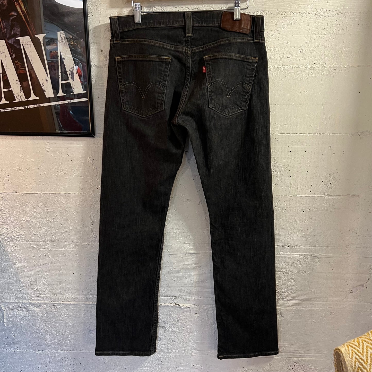 2000's Levi's 514 Slim Straight Dark Wash Denim Jeans - Size 33"/31" - Made In Mexico - Dark Wash Denim