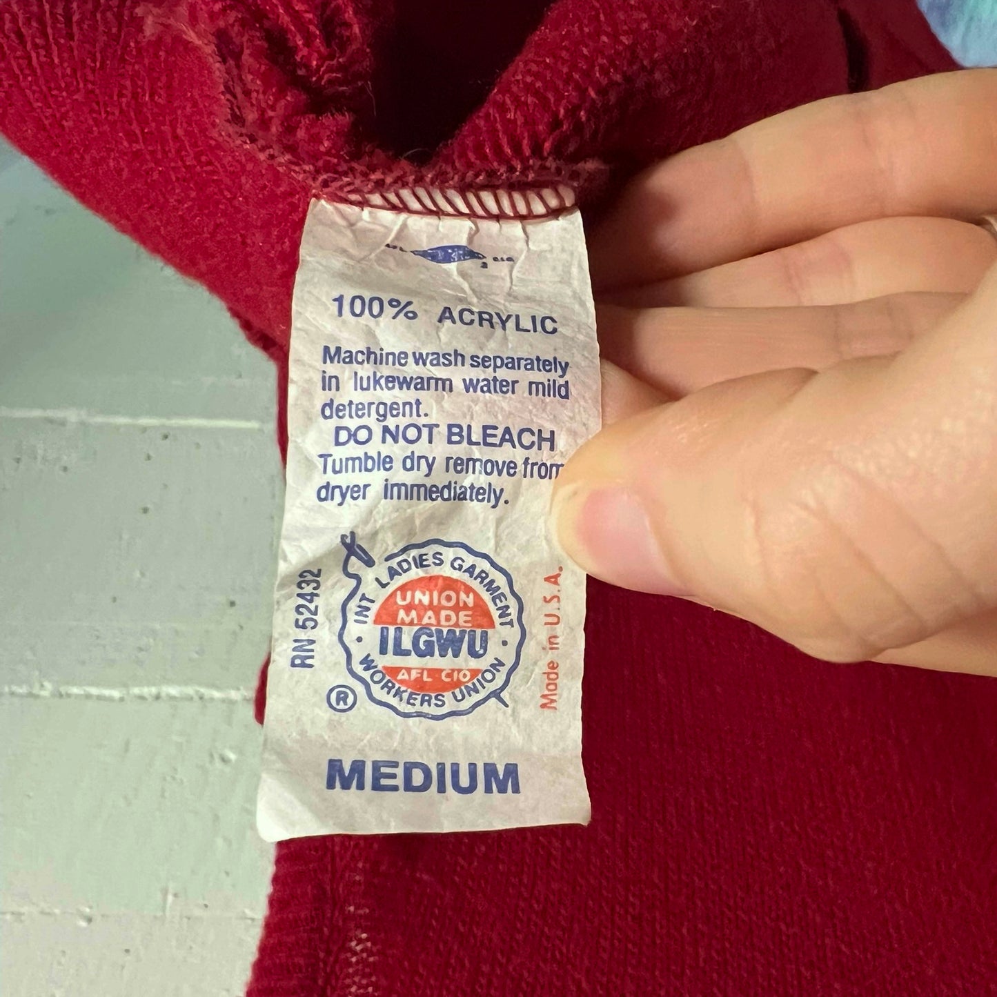 True Vintage 100% Acrylic Knitted Sweater Vest - Size Medium - Made In USA/Union Made - Red