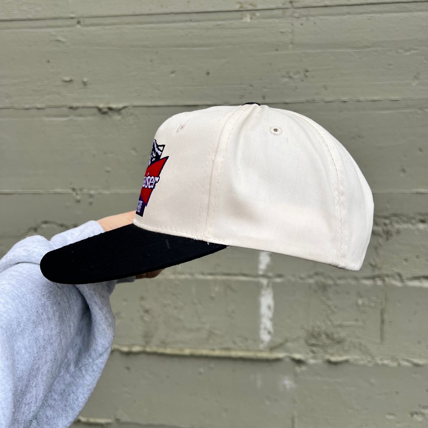 Vintage 90's Budweiser 'King of The Rockies' Embroidered 2-Tone Snapback Hat - O/S - Black/Cream