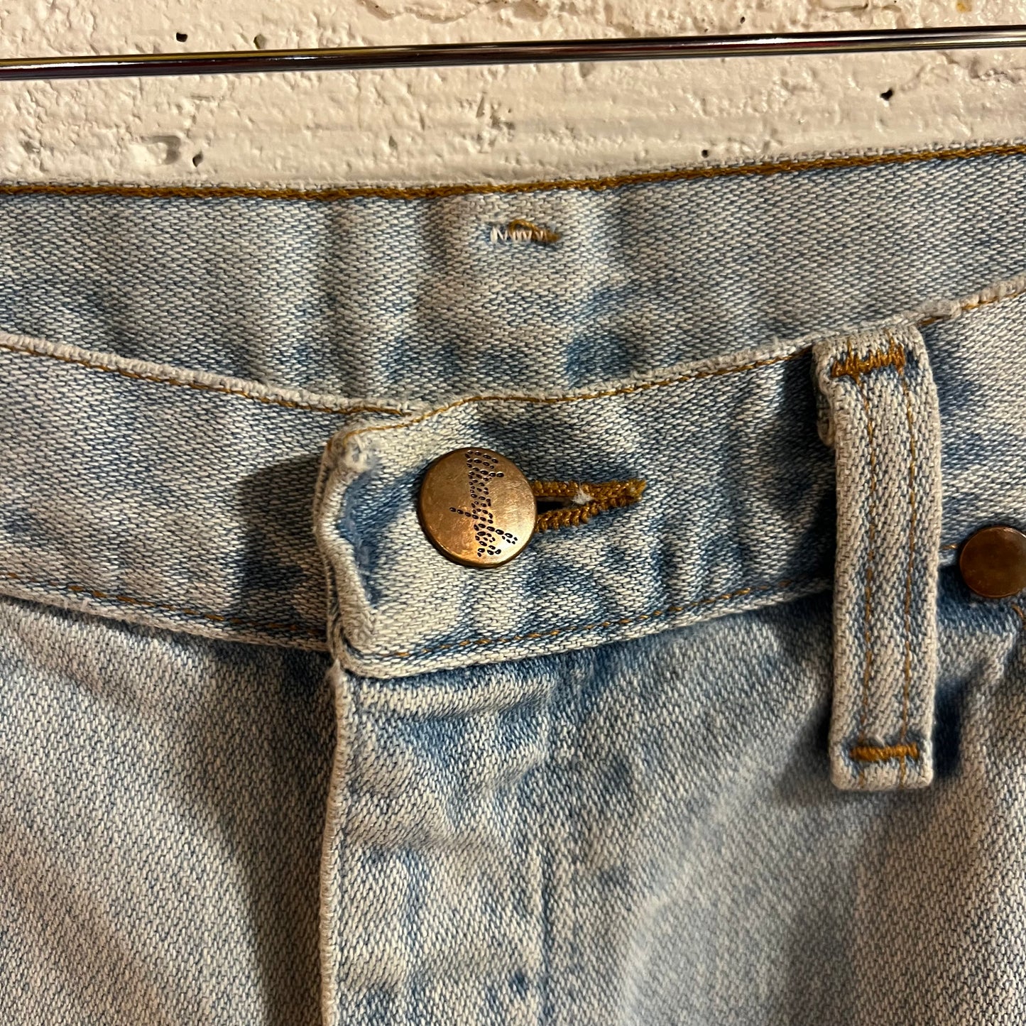 Vintage 90's Wrangler Women's Cowboy Cut 14MWZGB Light Wash Blue Jeans - Size 9 (28"x 34") - Made In USA