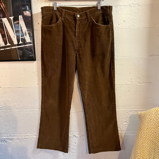 True Vintage 1970's Levi's 646 Corduroy Boot Cut Pants - Size 34" x 26" - Made In USA - Brown