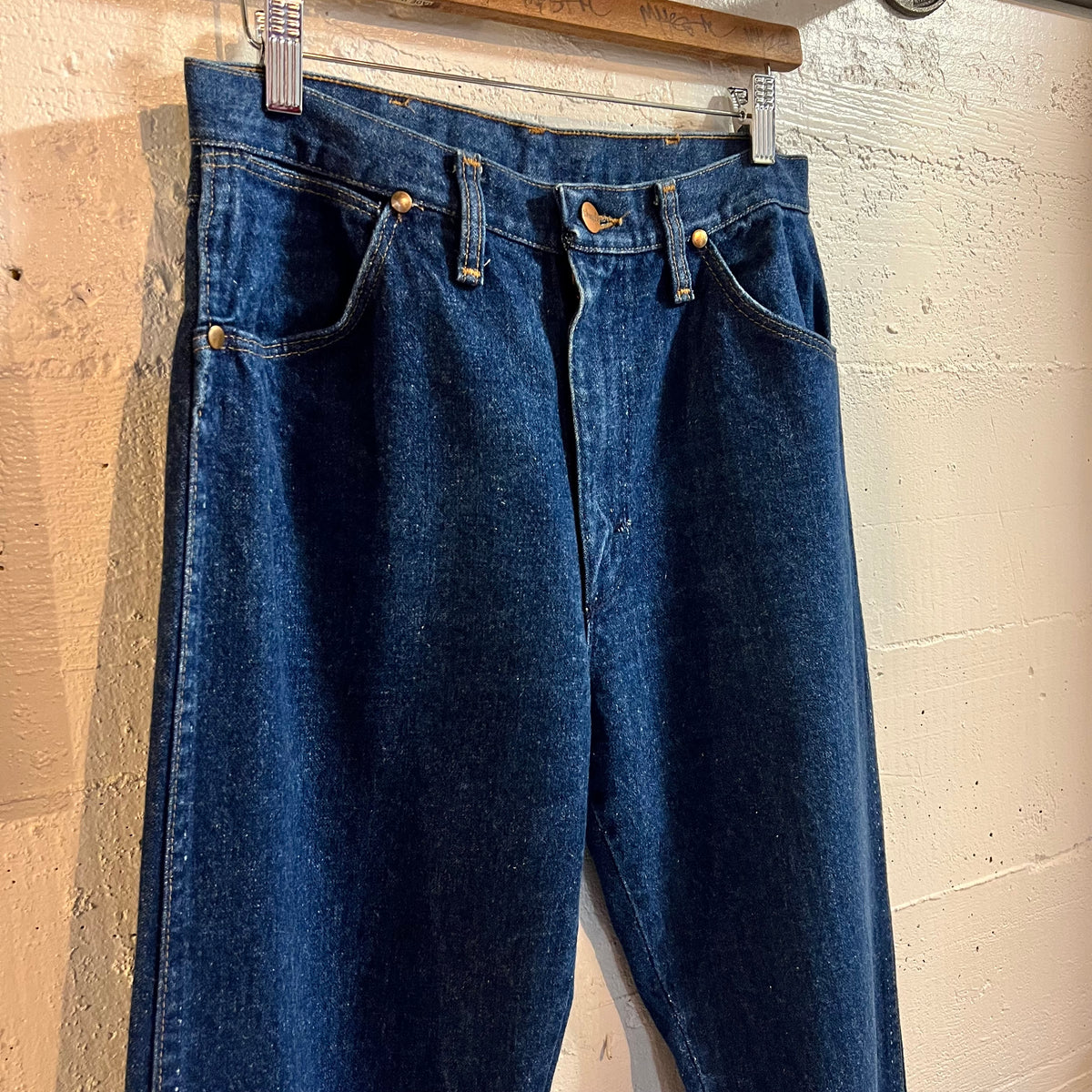 True Vintage 1970's Wrangler 13MWZ Cowboy Cut Dark Wash Indigo Denim Jeans - Size 32 (29" x 32") - Made In USA - Ideal Zipper