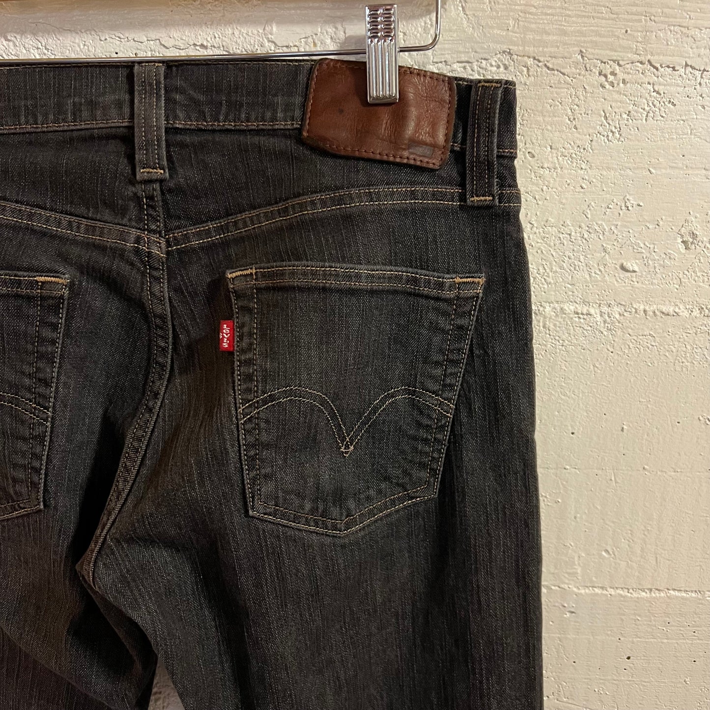2000's Levi's 514 Slim Straight Dark Wash Denim Jeans - Size 33"/31" - Made In Mexico - Dark Wash Denim