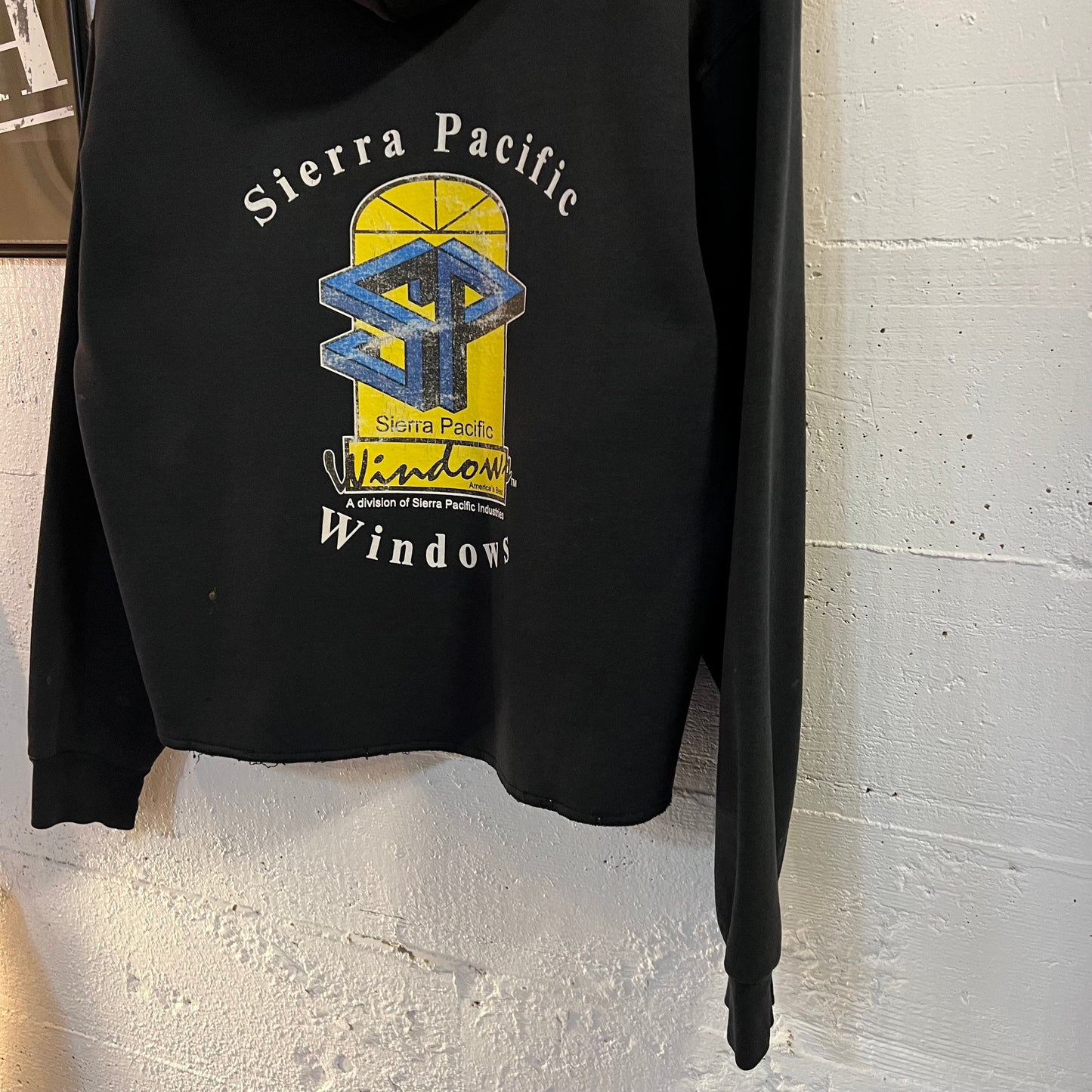Vintage Distressed Sierra Pacific Windows Cropped Hoodie Sweatshirt - Size Large - Faded Black
