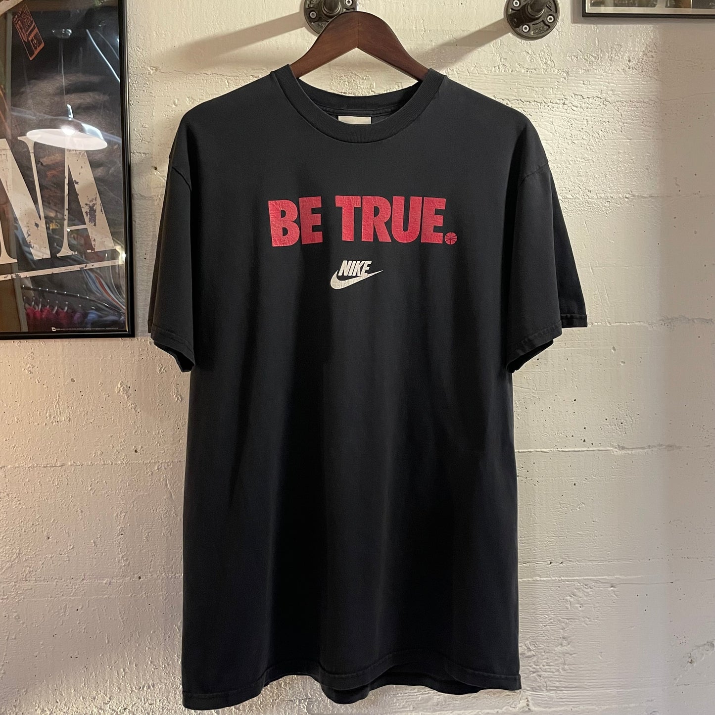 Vintage 2000’s Nike ‘Be True.’ Faded T-Shirt - Size Large - Black/Red/White