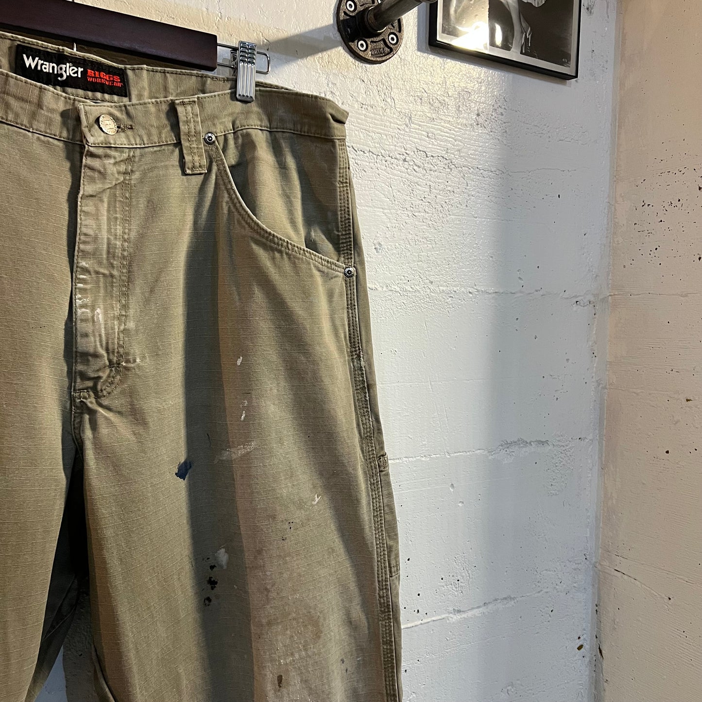 Vintage Distressed Wrangler Riggs Workwear Cargo Pants - Size 36x30 - Khaki Green