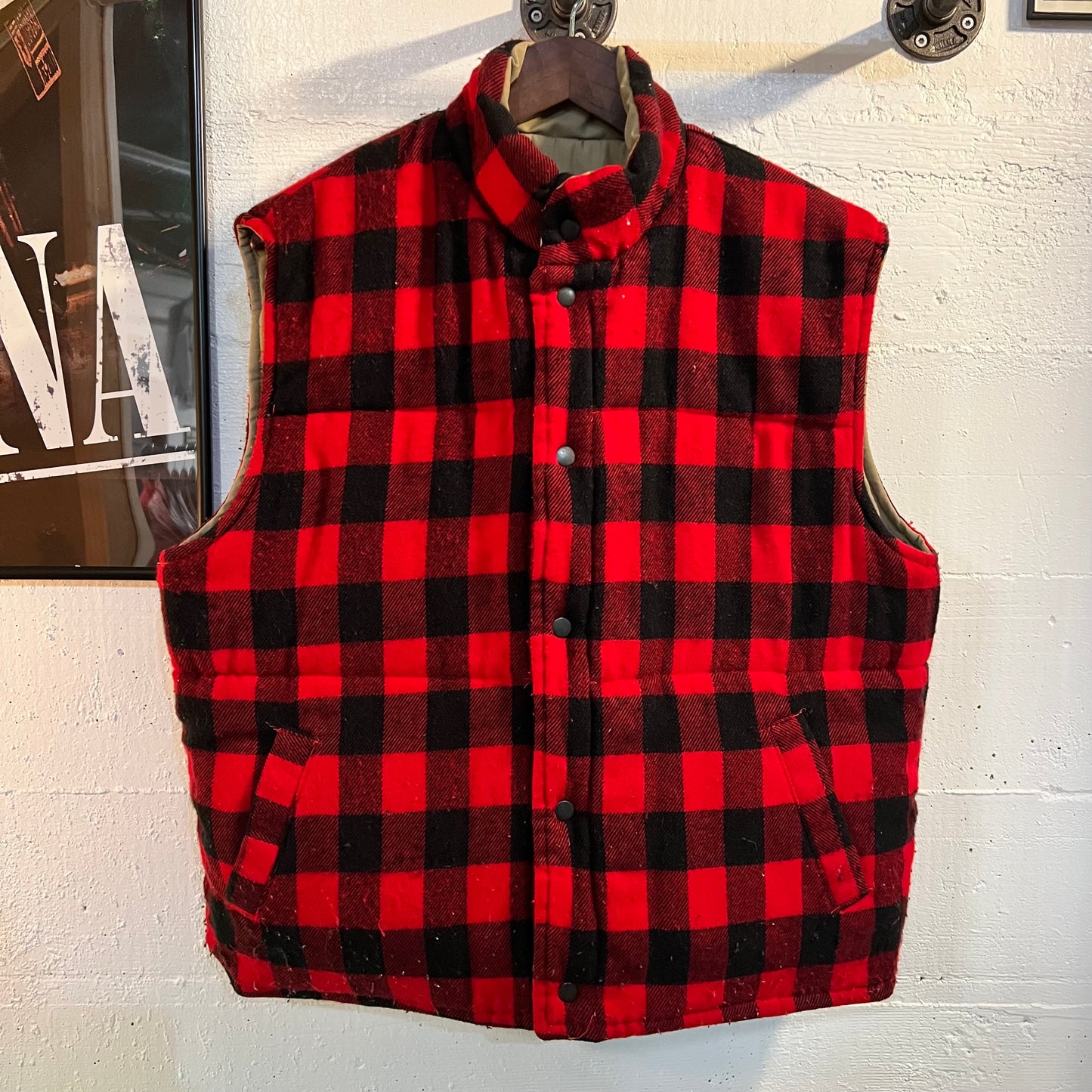 Vintage Rugged Wear Reversible Flannel Lined Down Puffer Vest - Size XL - Tan/Red/Black