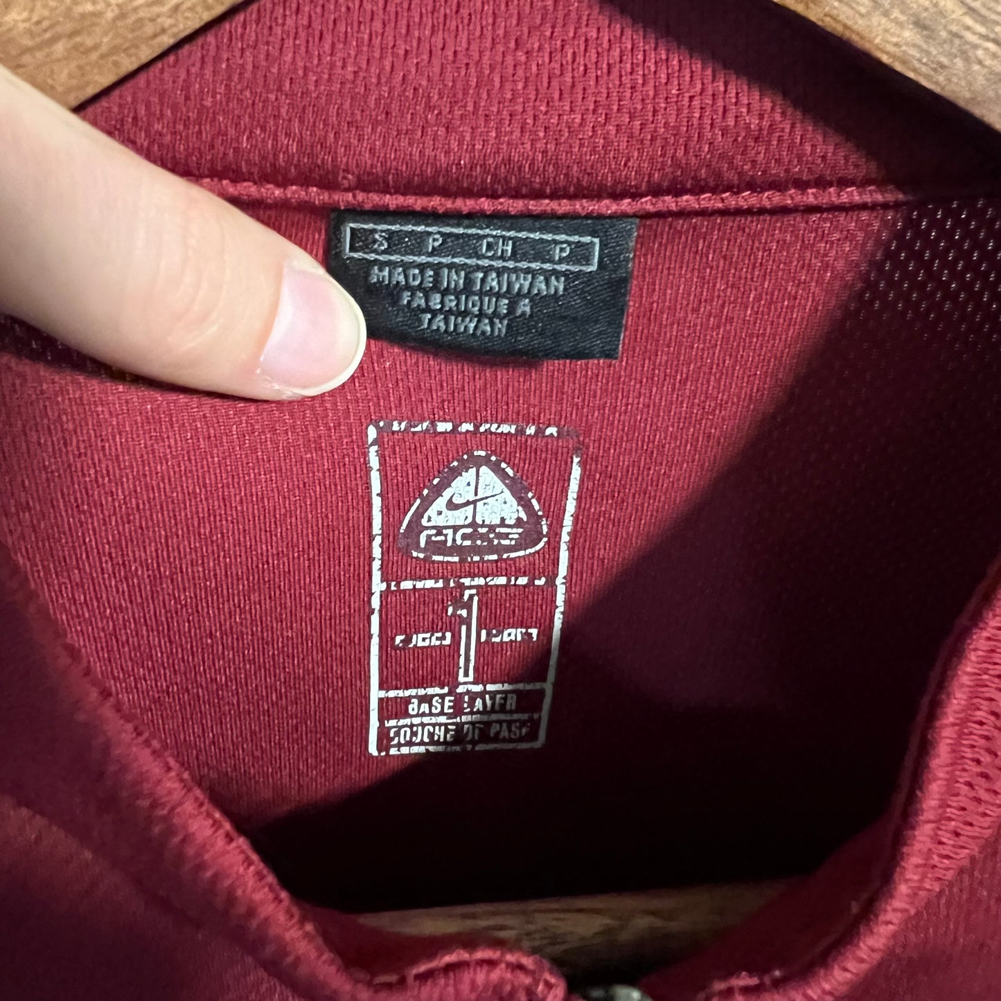 Nike ACG 1 Base Layer Quarter Zip Pullover Athletic Long Sleeve Shirt - Size Small - Maroon