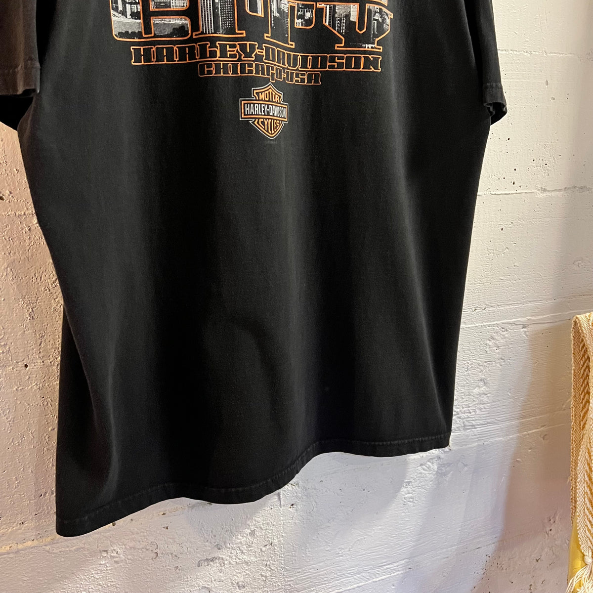 2009 Harley Davidson ‘Windy City’ Chicago Graphic T-Shirt - Size 2XL - Made In USA - Black/Mutli