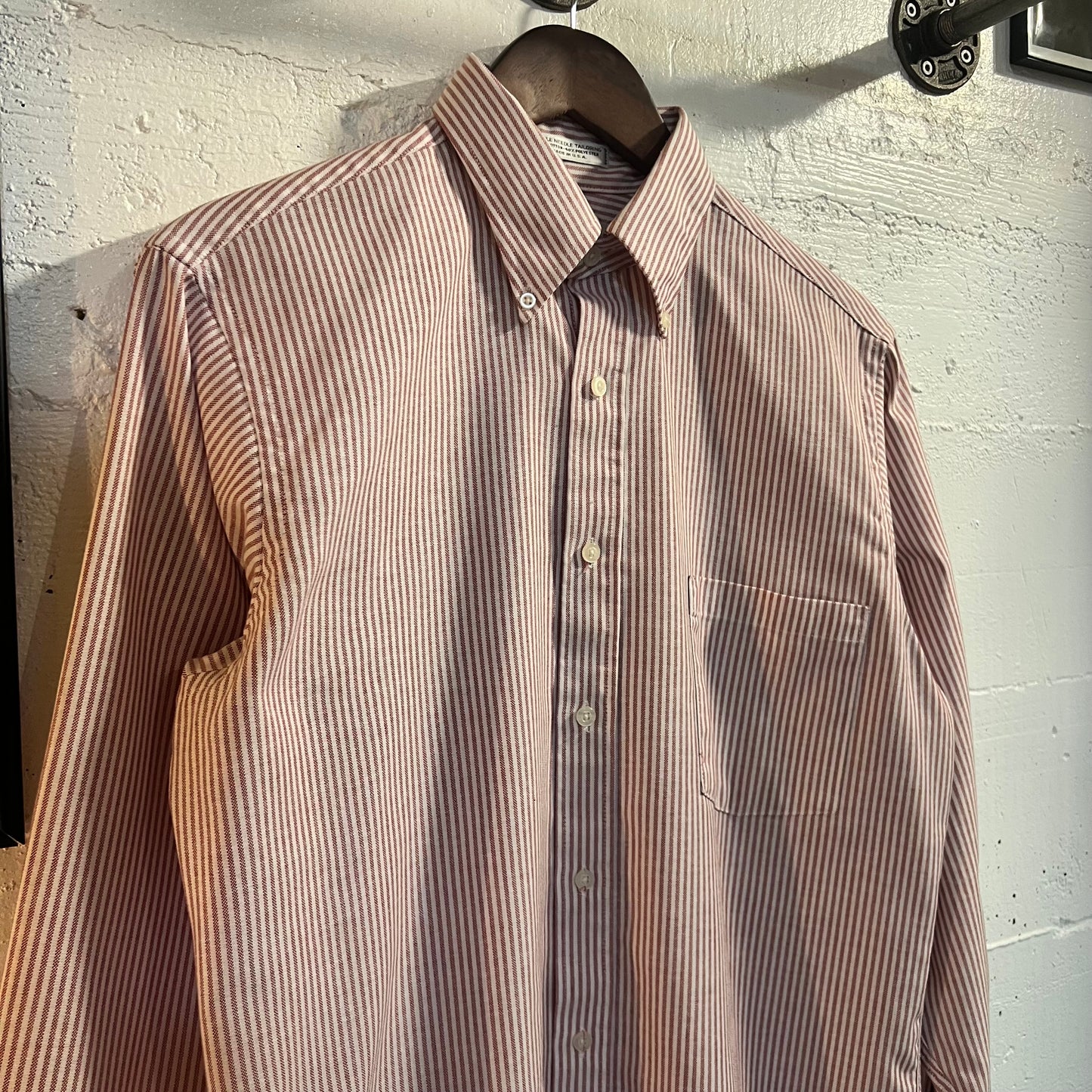 Vintage 417 By Van Heusen Pinstripe Button Down Oxford Shirt - Size 15-1/2 (32/33) - Made In USA - Red/White