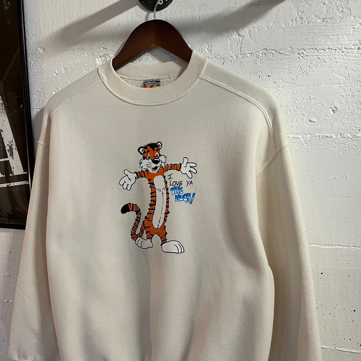 Vintage 90’s Russell ‘I Love Ya This Much!’ Tiger Graphic Crewneck Sweatshirt - Size Medium - Made In USA - Cream/Multi
