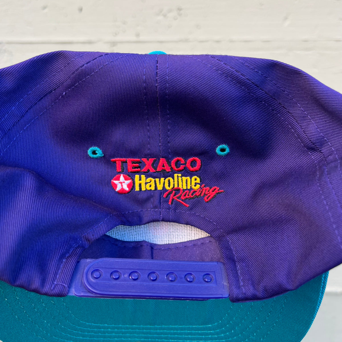 Vintage 1994 Mario Andretti #6 Texaco Racing 'A Legendary Finish' Embroidered 2-Tone Snapback Hat - O/S - Purple/Teal